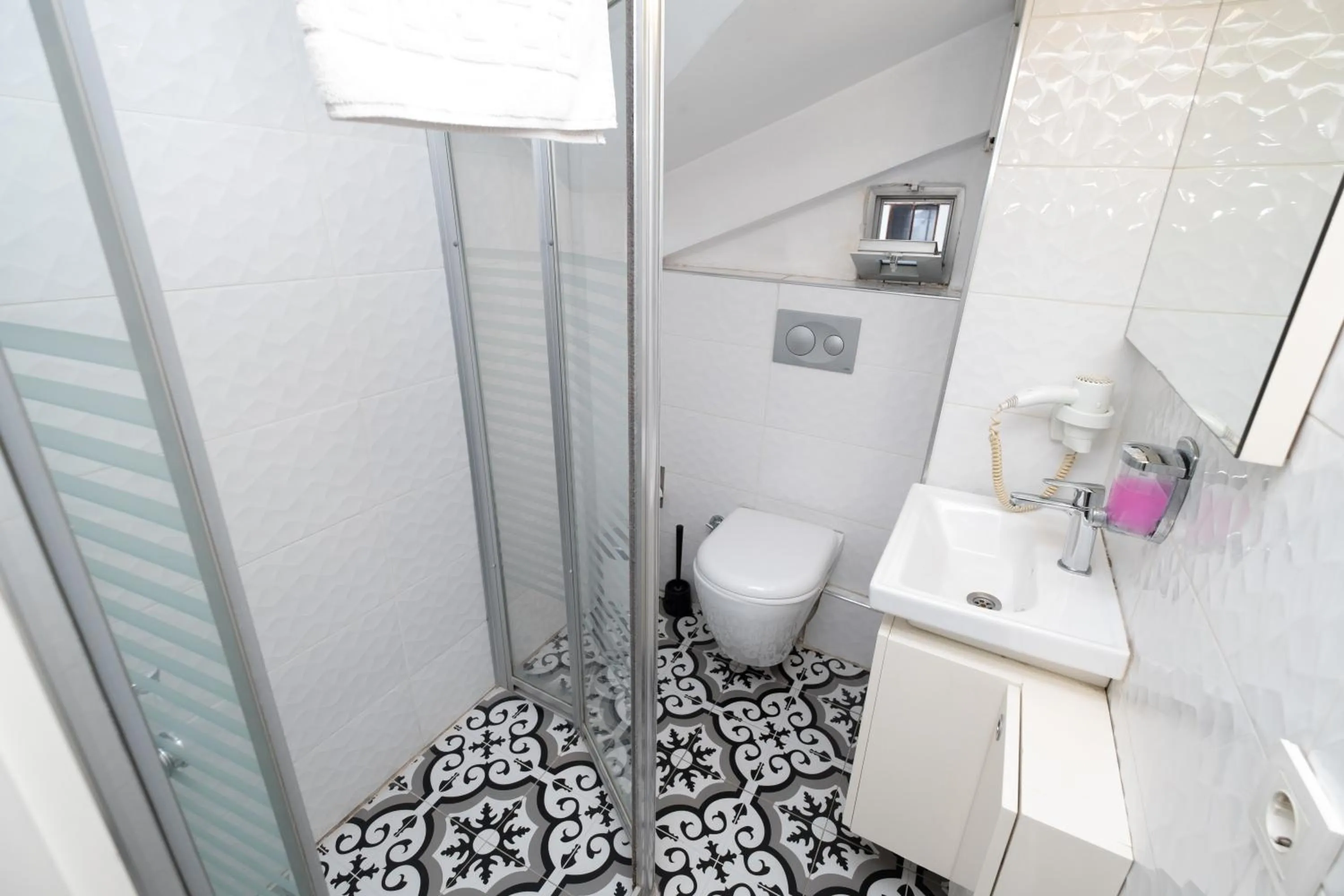 Bathroom in Dreams İstanbul Hotel