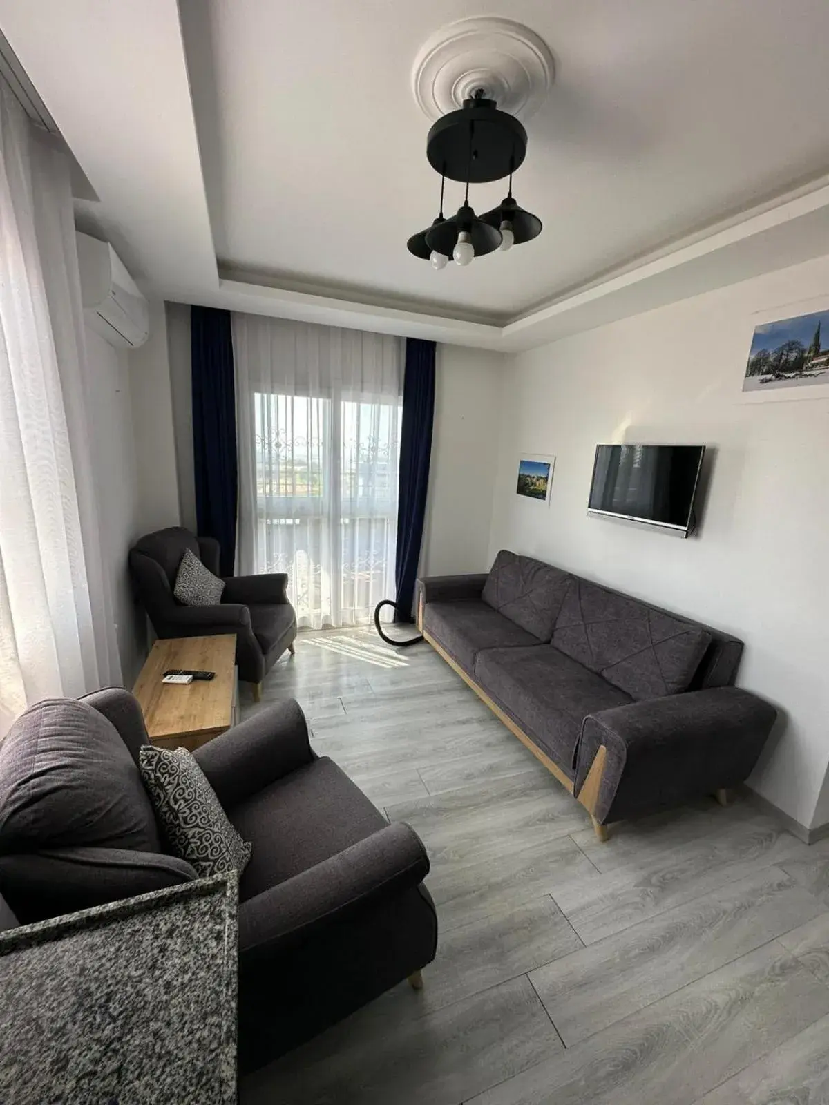 One-Bedroom Apartment with Sea View and Balcony in Mavi Restaurant & Apartments 3 One-Bedroom Apartment with Sea View and Balcony in Mavi Restaurant & Apartments 3