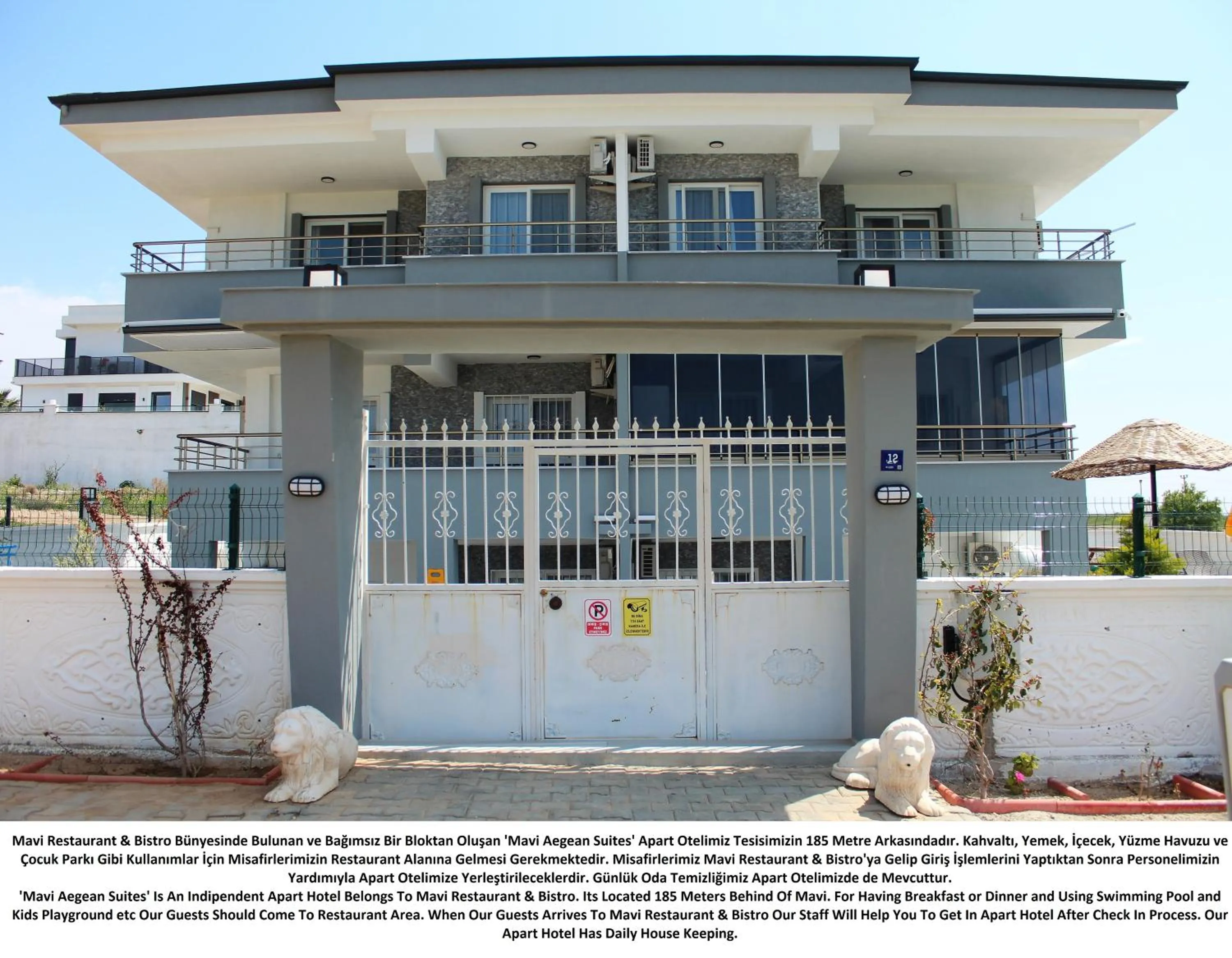 Property building in Mavi Restaurant & Apartments 3