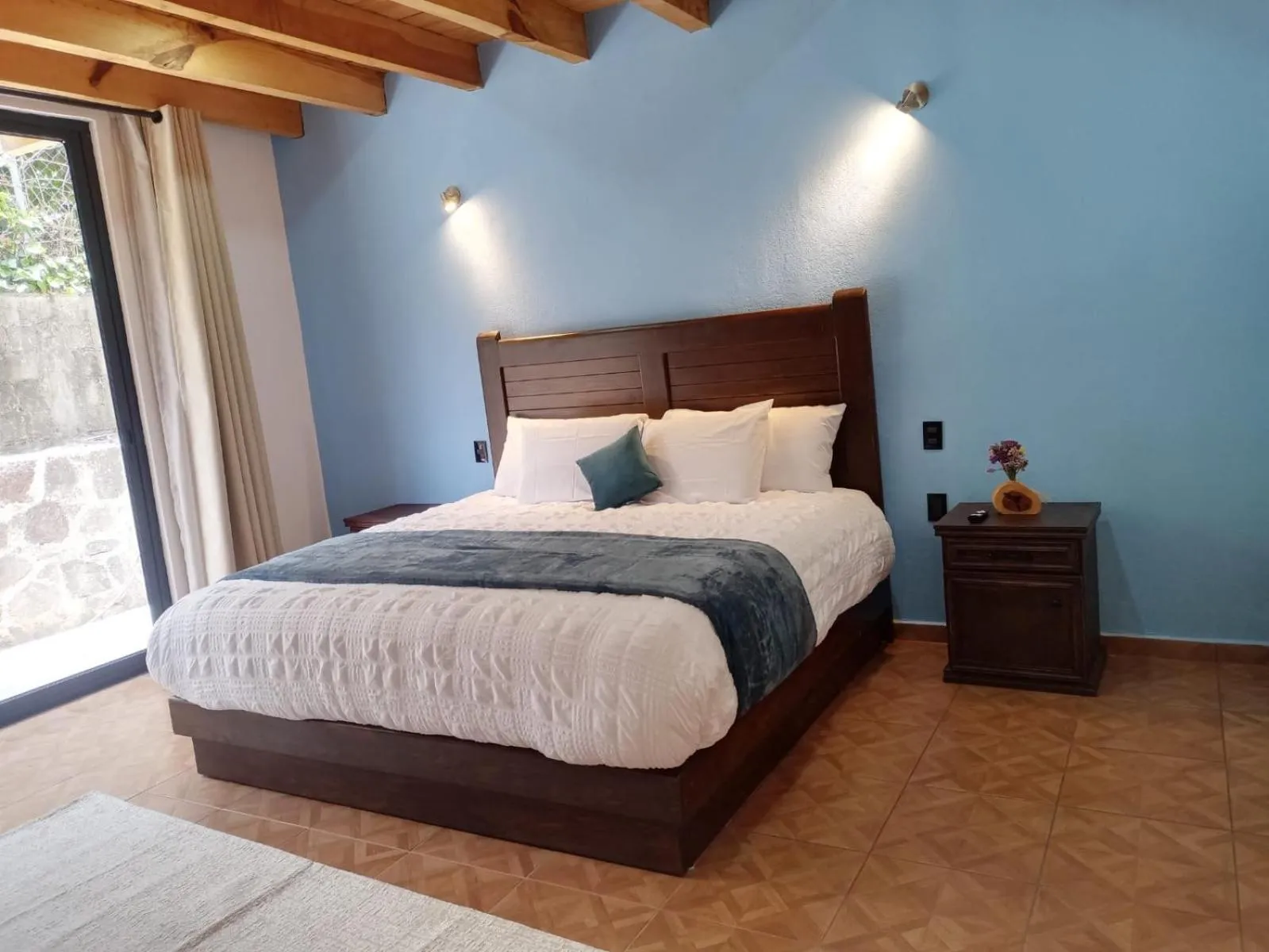 Photo of the whole room, Bed in Hotel Campestre, Valle de Bravo