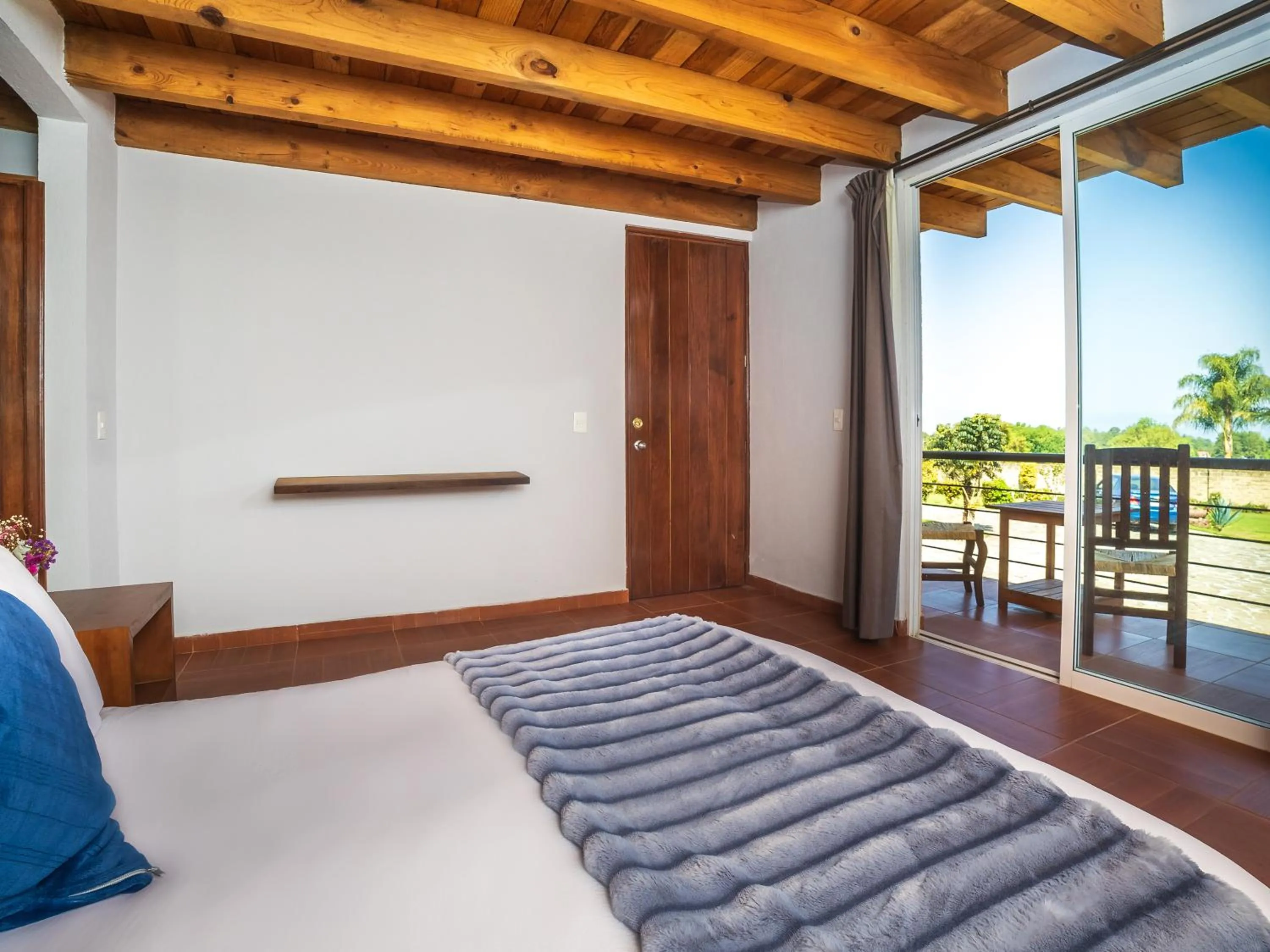 View (from property/room), Bed in Hotel Campestre, Valle de Bravo