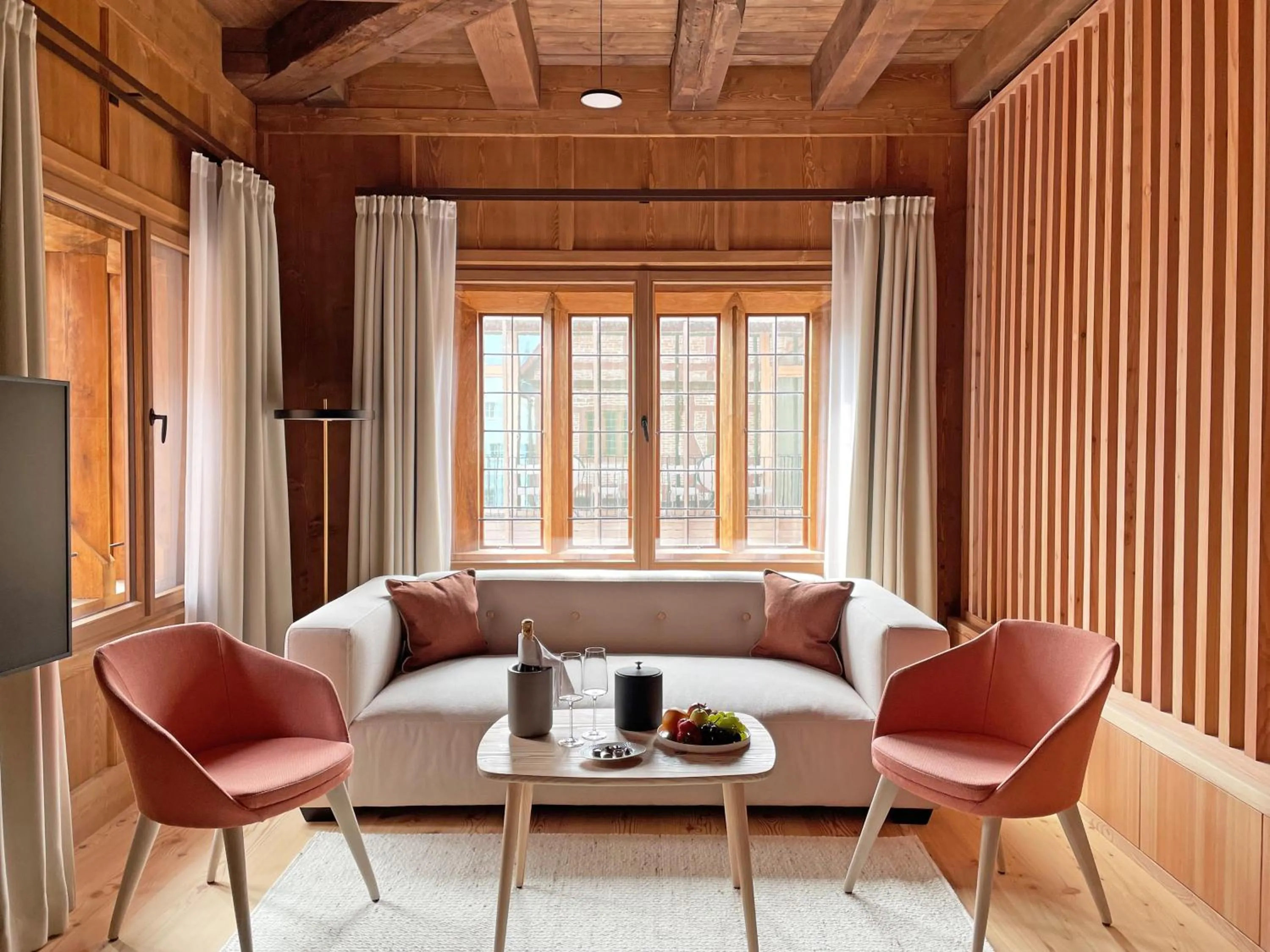 Seating area in Hotel Krone Oettingen