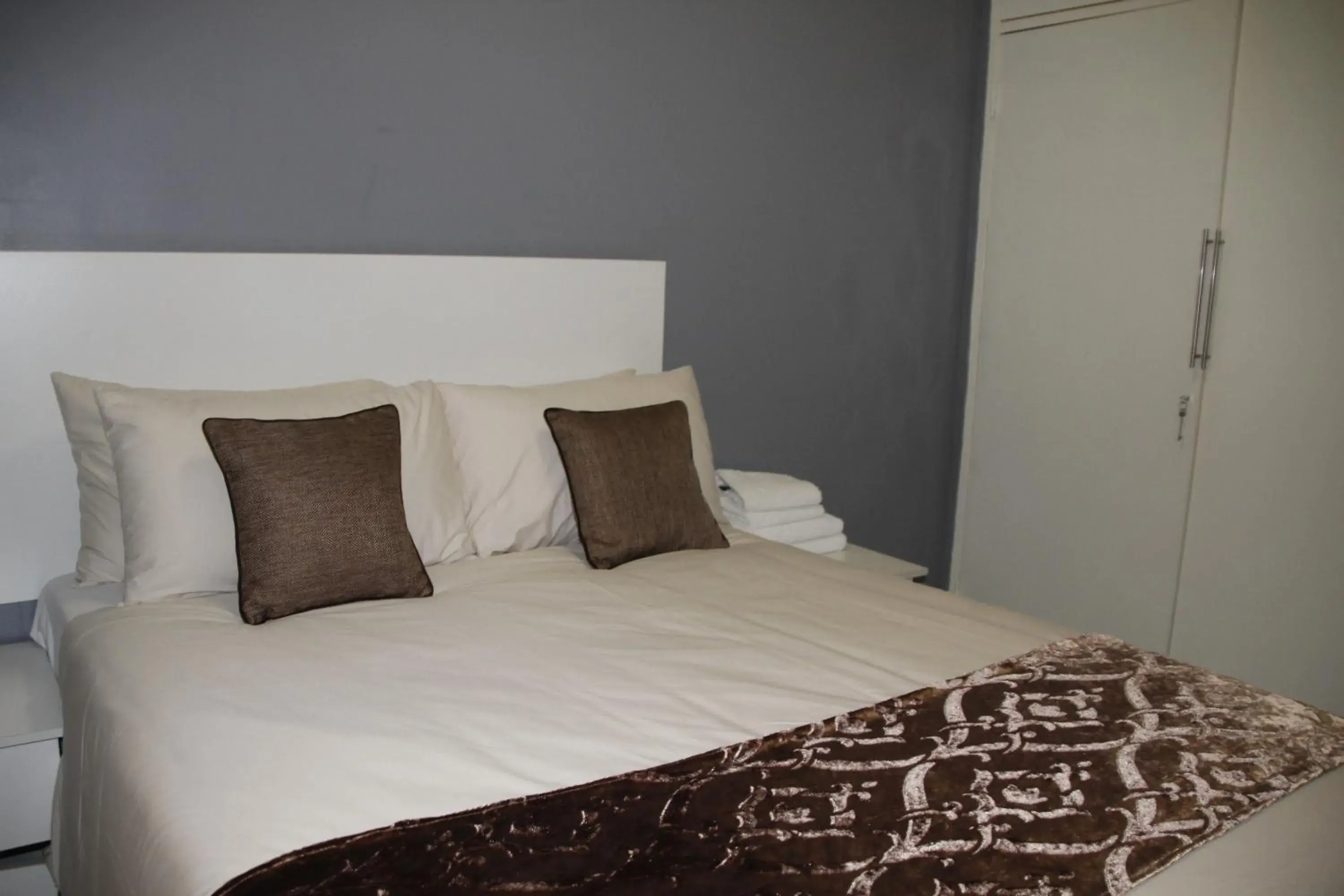 Two-Bedroom Apartment in Asante Apartments Two-Bedroom Apartment in Asante Apartments