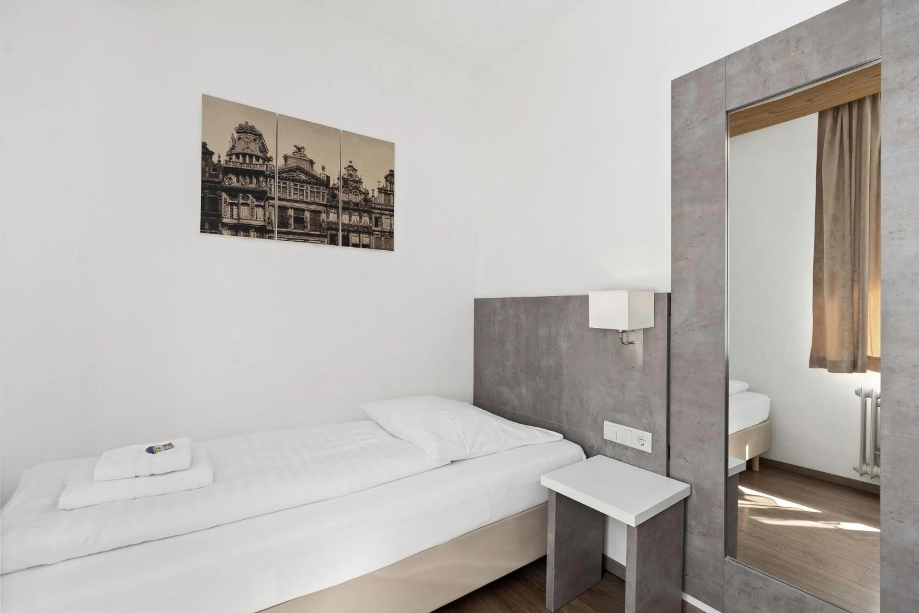 Bedroom, Bed in Hotel Adler