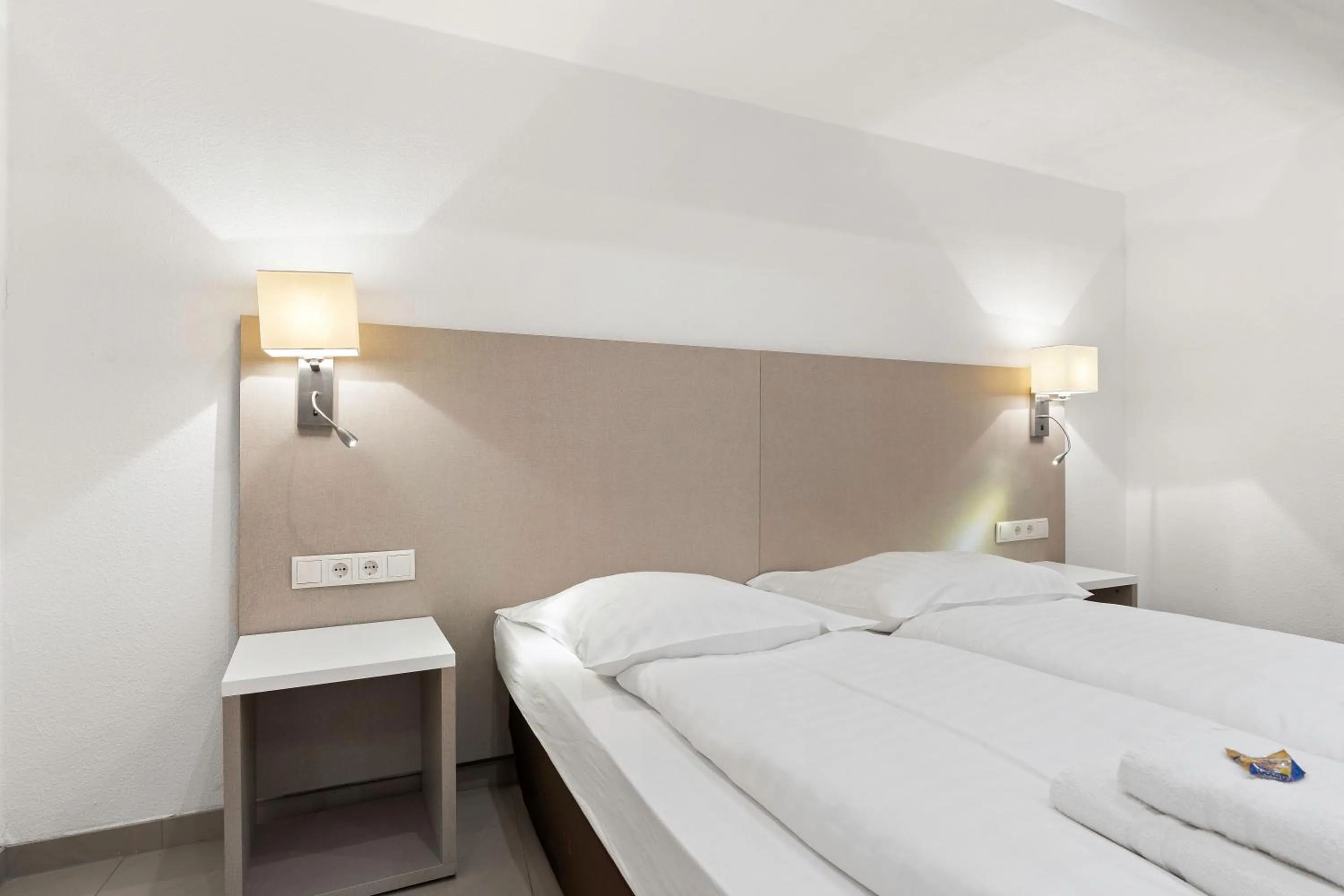 Bedroom, Bed in Hotel Adler