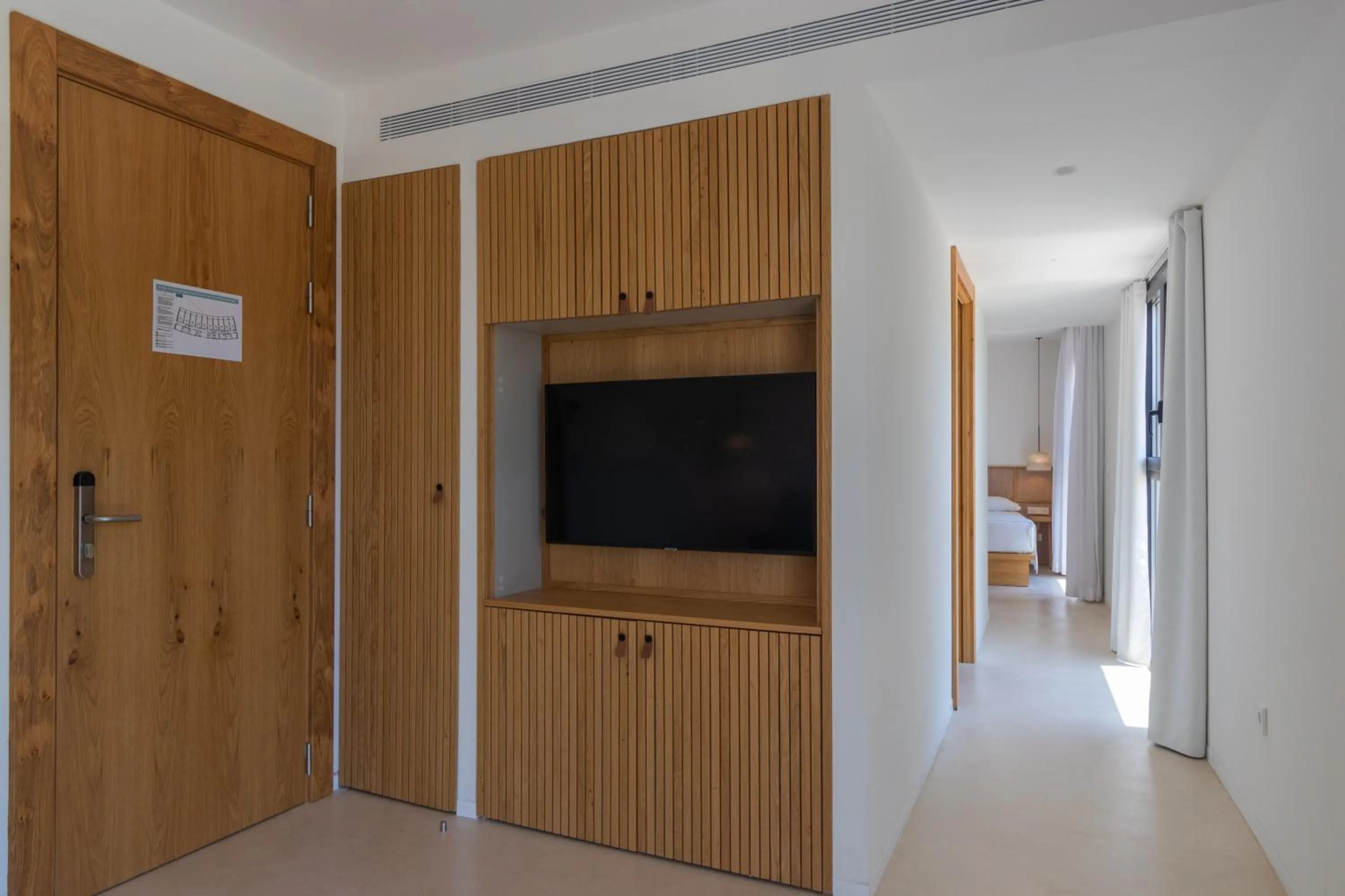 TV and multimedia in Hotel Serawa Moraira