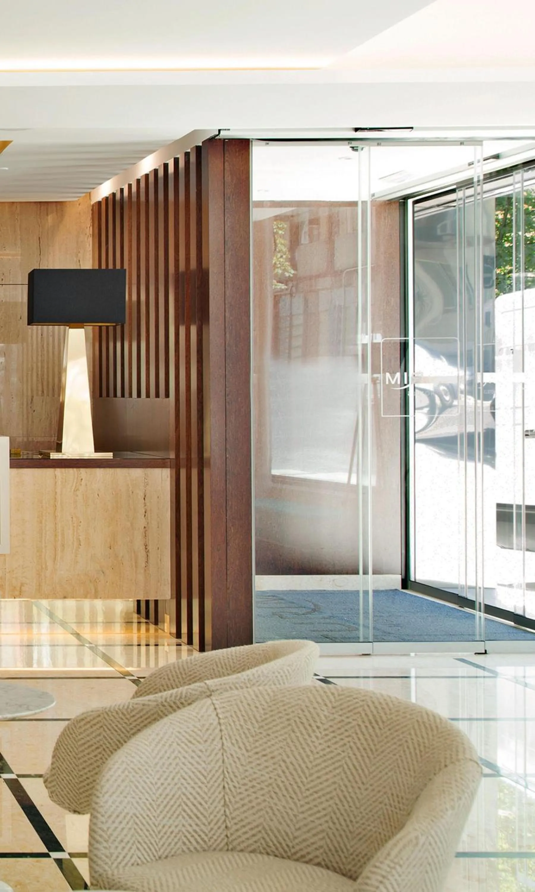 Lobby or reception in TURIM Saldanha Hotel