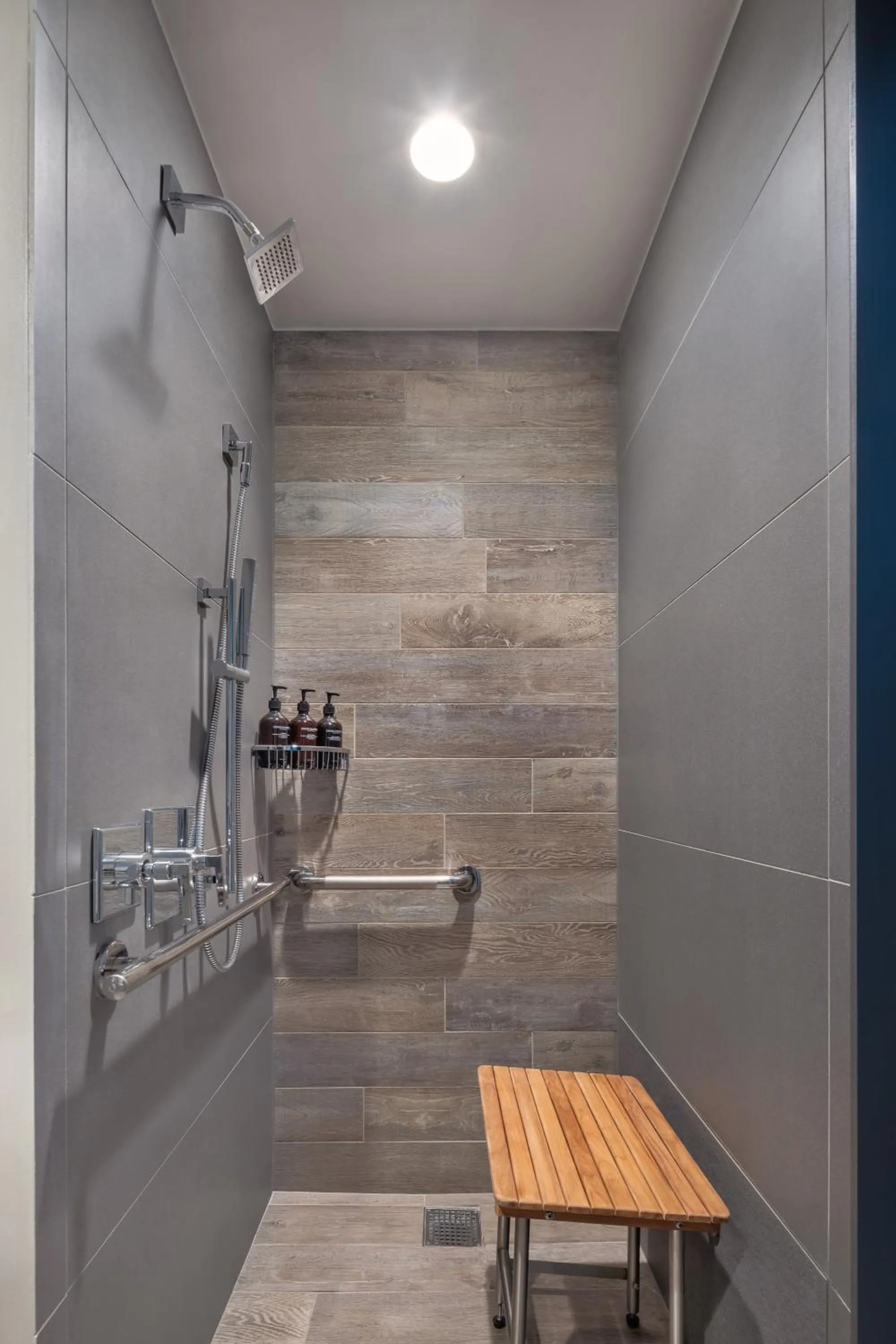 Bathroom in Hotel Van Zandt