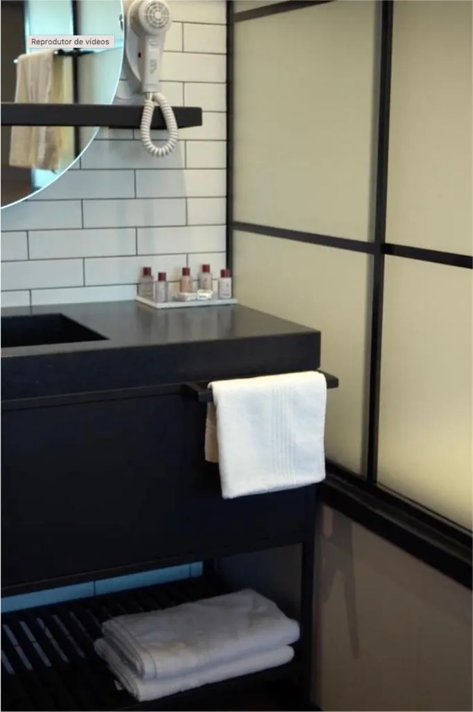 Bathroom in Mogano Premium Hotel - ELETROPOSTO