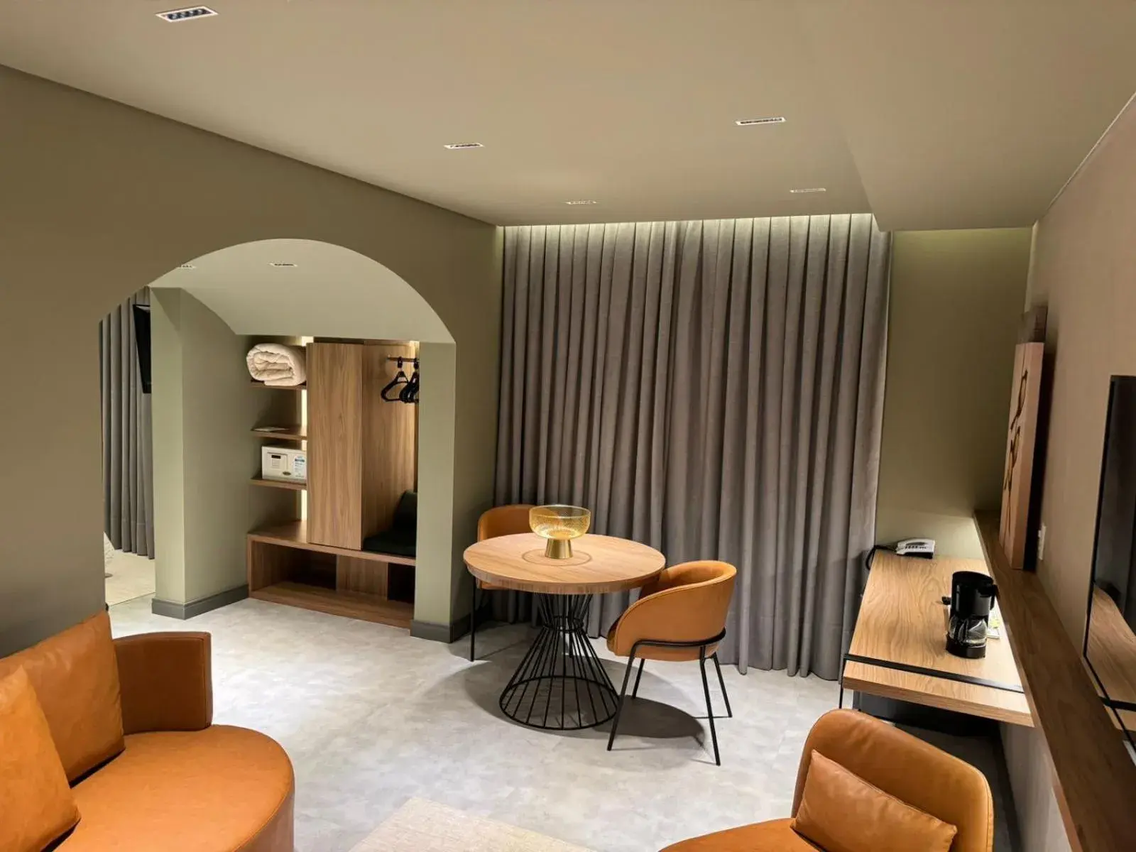 Living room in Mogano Premium Hotel - ELETROPOSTO Living room in Mogano Premium Hotel - ELETROPOSTO