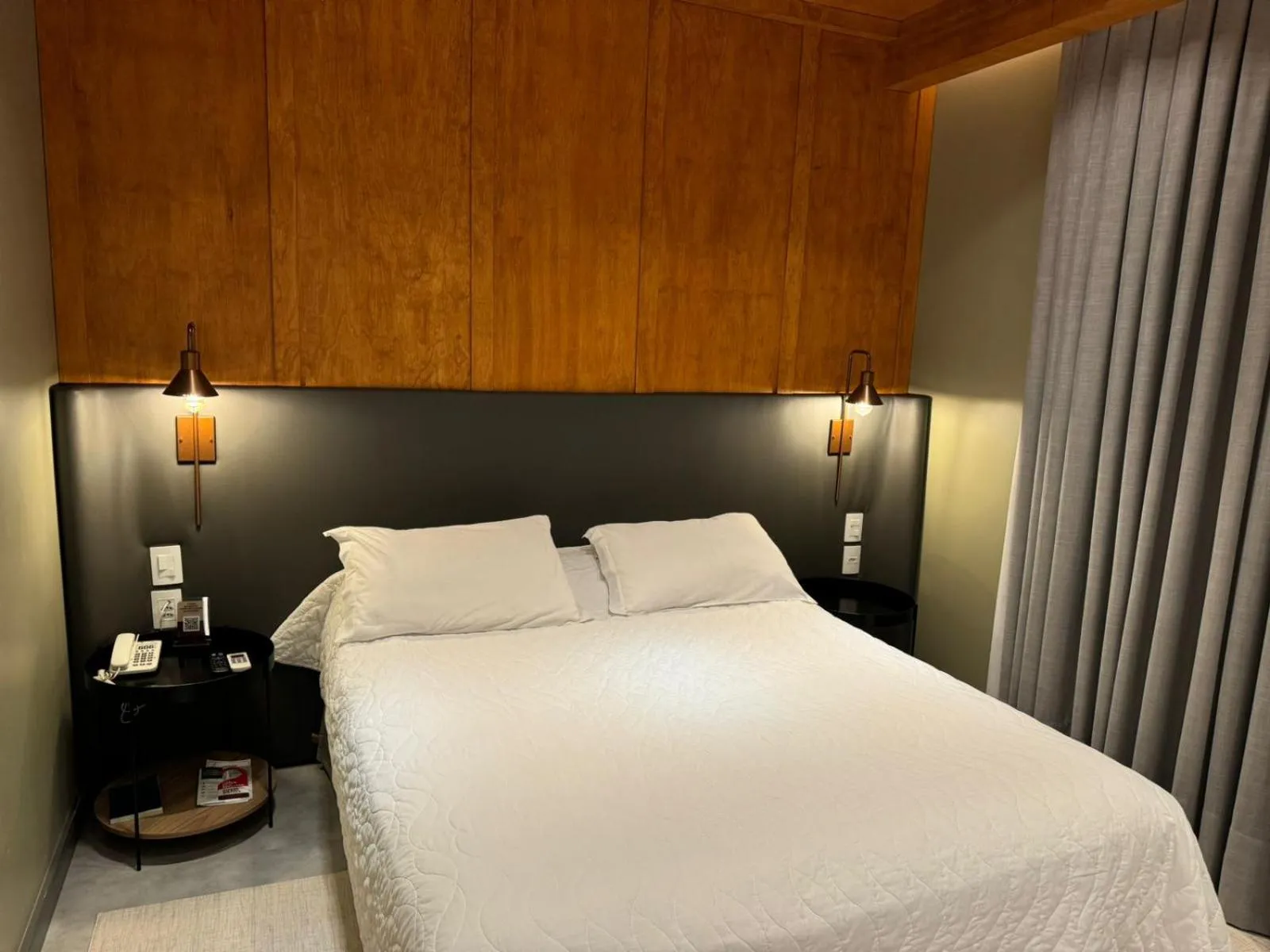 Bed in Mogano Premium Hotel - ELETROPOSTO