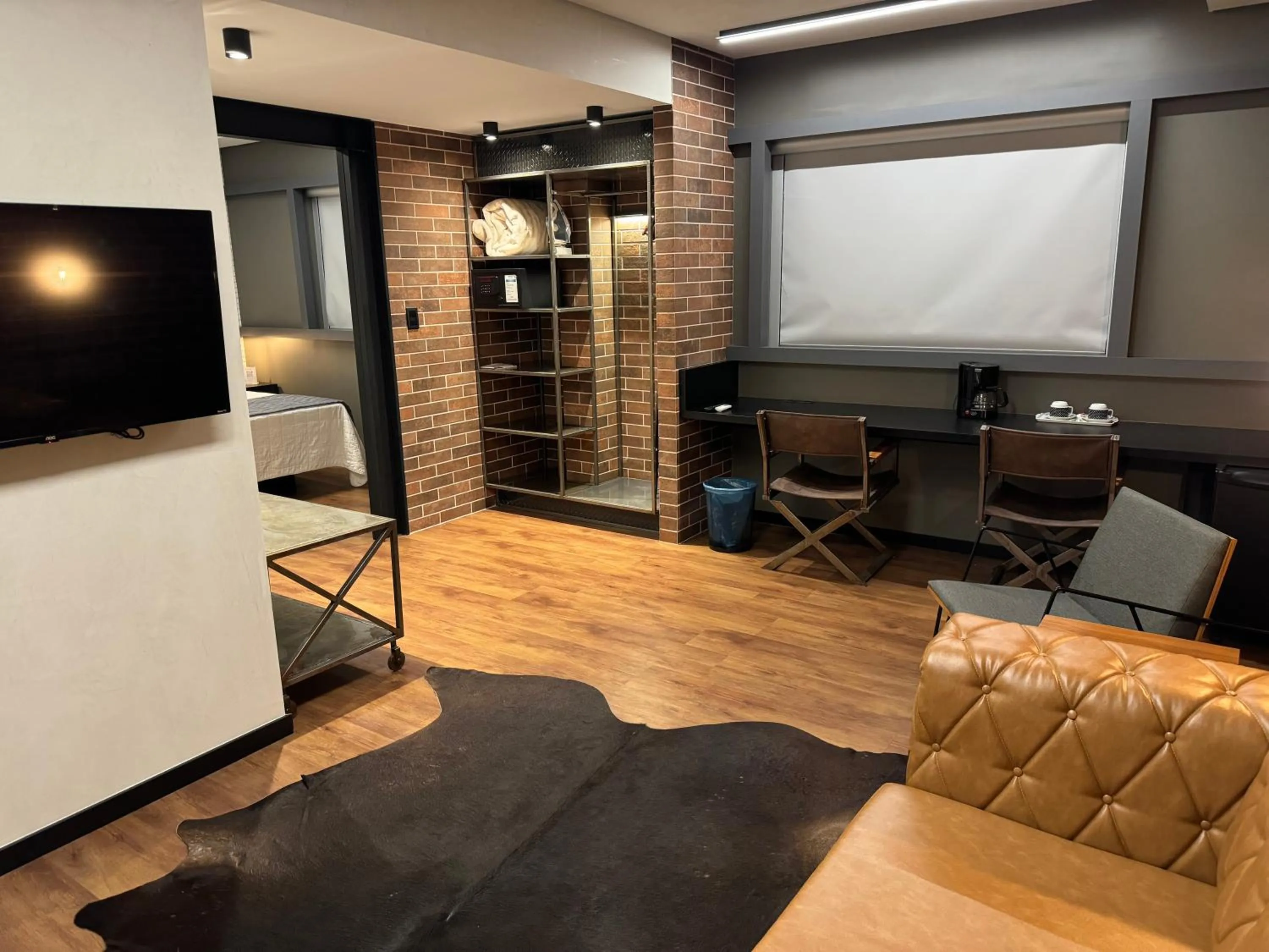 TV and multimedia in Mogano Premium Hotel - ELETROPOSTO