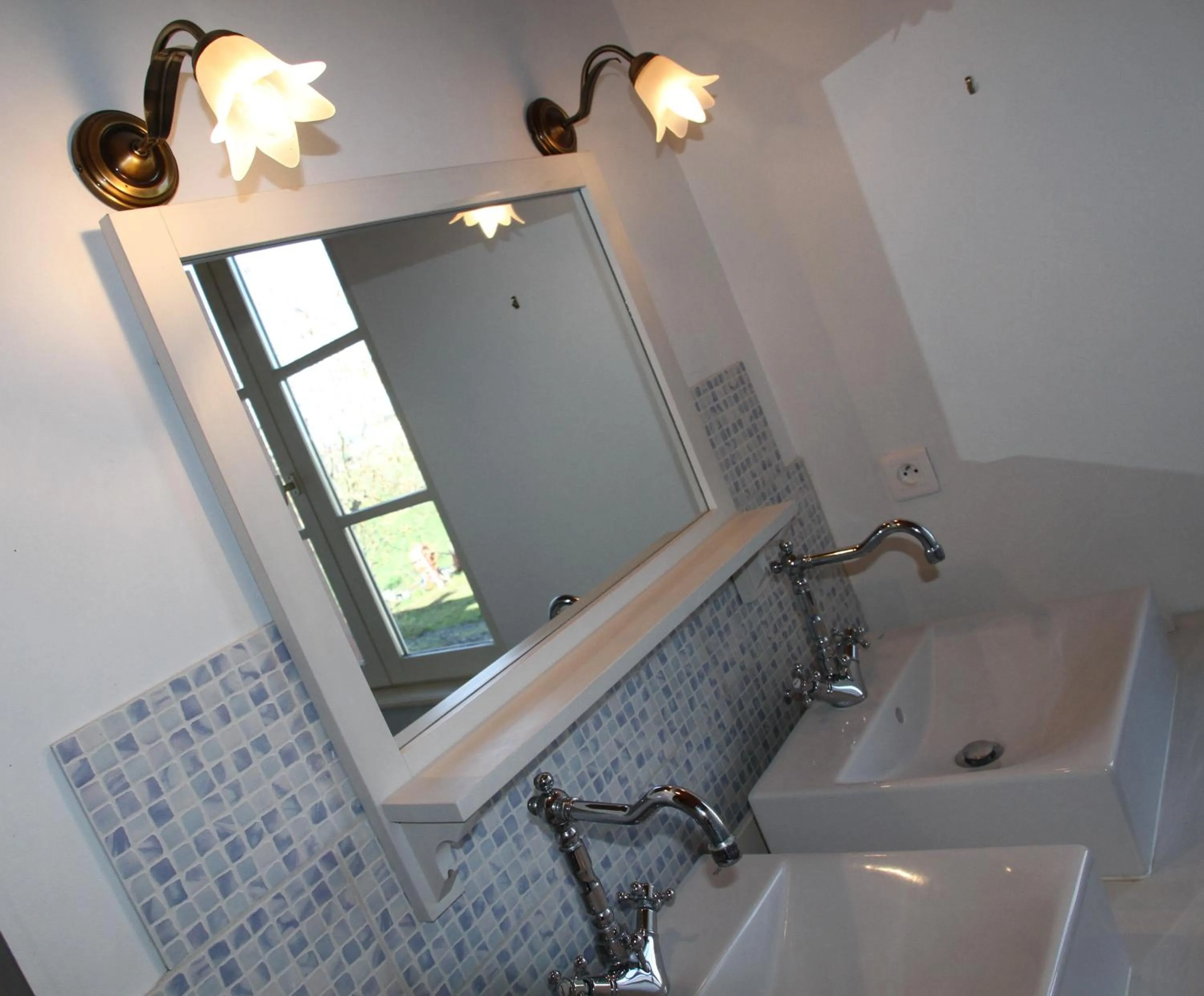 Internal: Not applicable to any particular room in Au bon gre d'hugoline