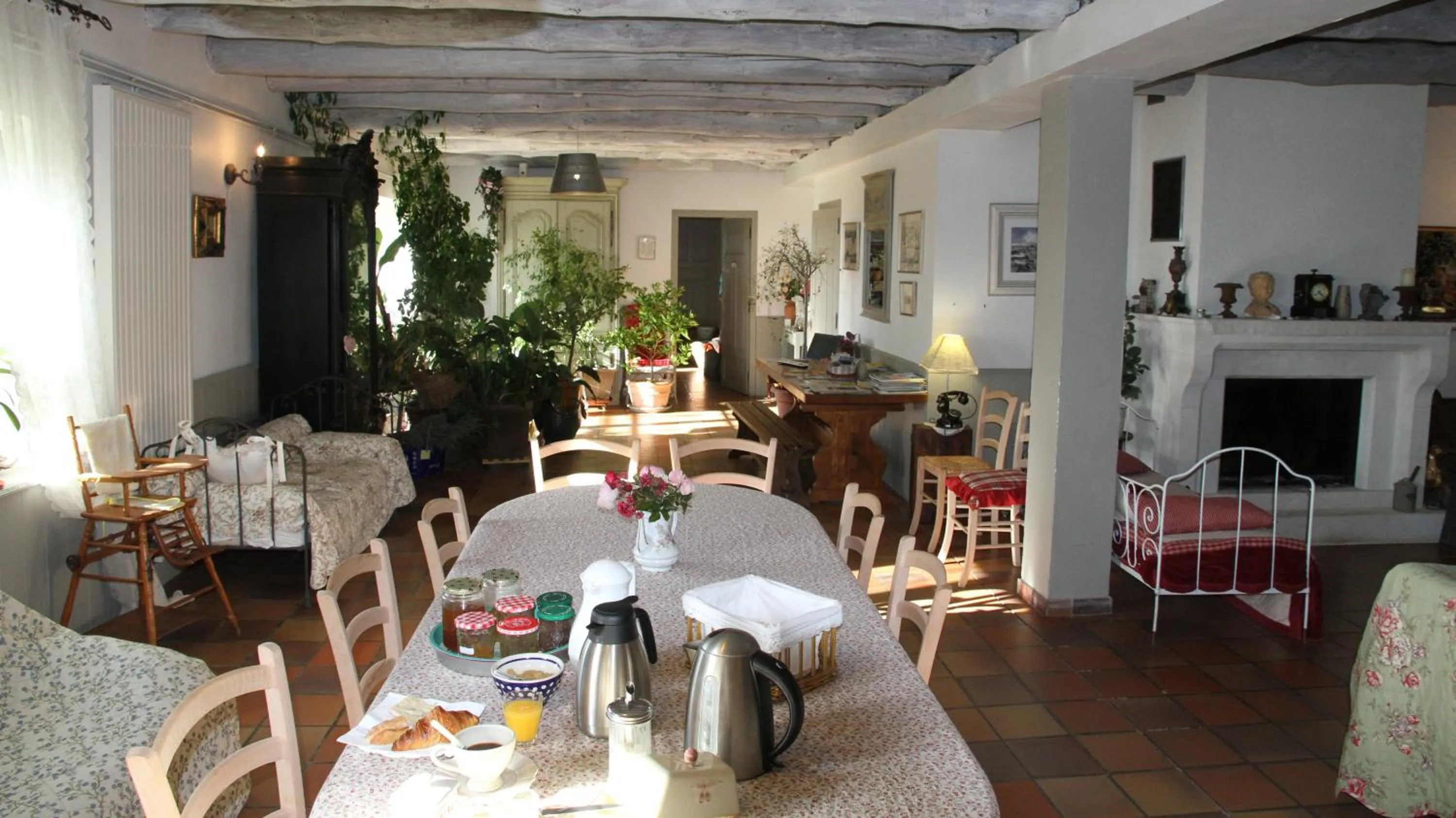 Food and drinks in Au bon gre d'hugoline