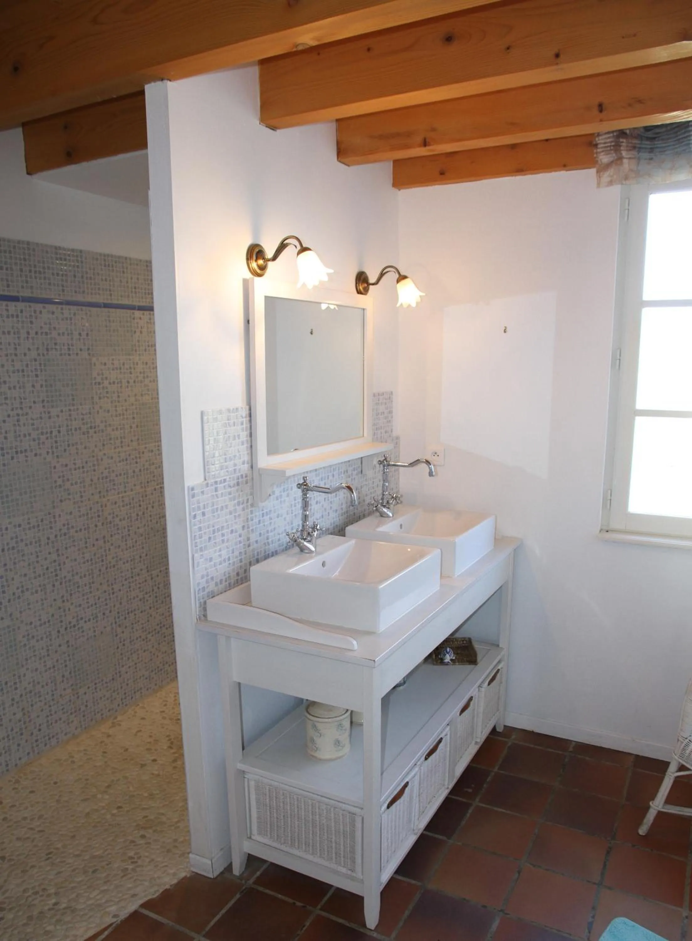 Internal: Not applicable to any particular room in Au bon gre d'hugoline