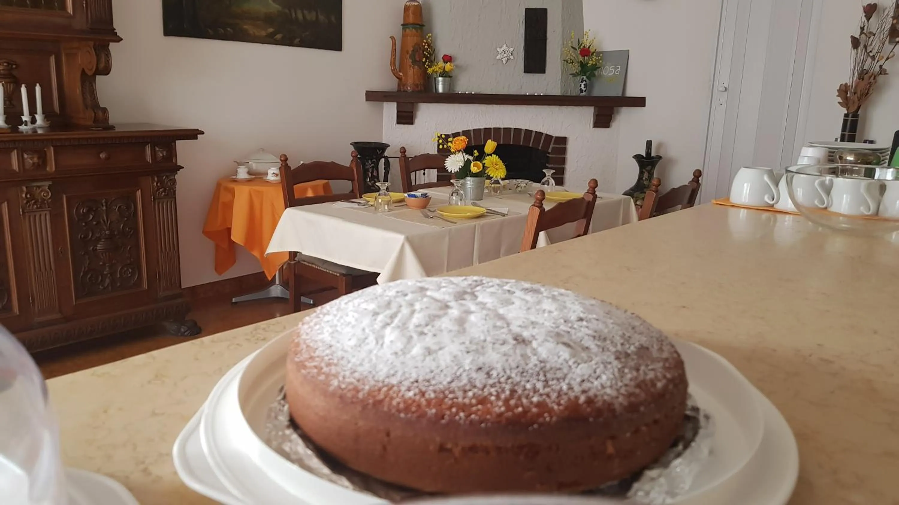 Dining area in B&B Mimosa