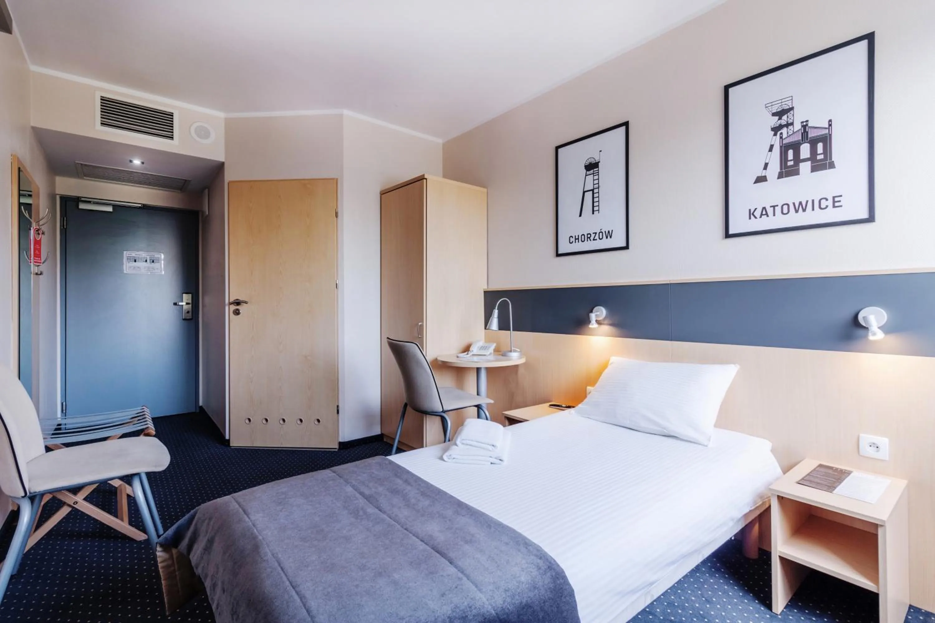 Photo of the whole room, Bed in Economy Silesian Hotel