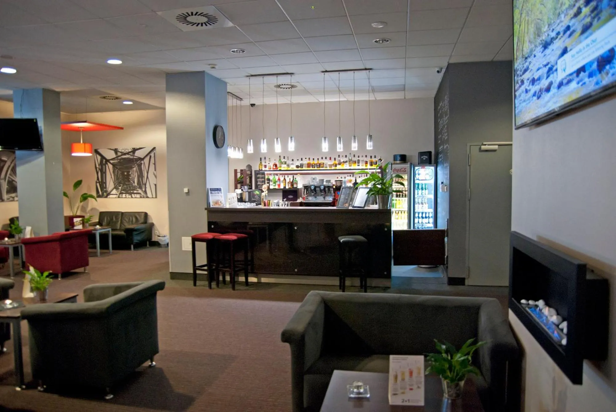 Restaurant/places to eat in Economy Silesian Hotel