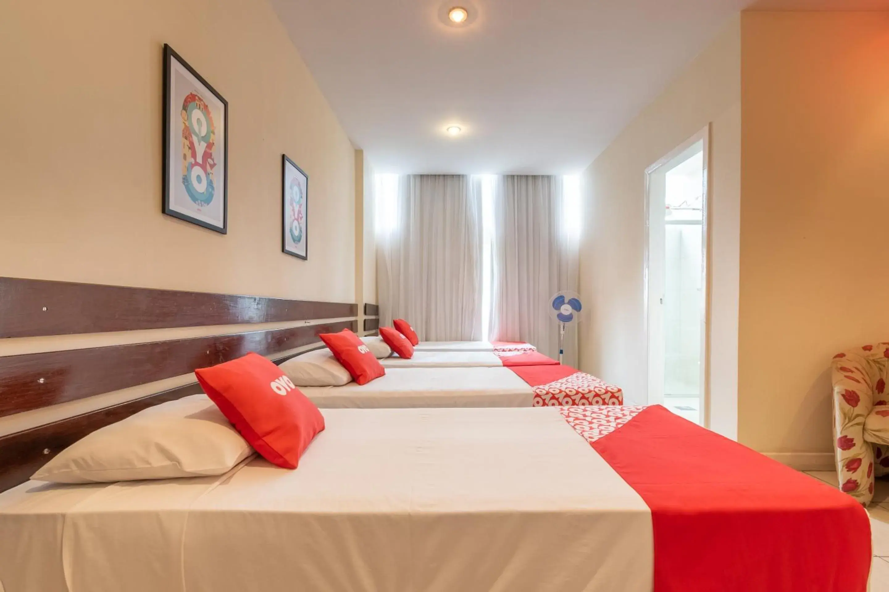 Bedroom, Bed in OYO Hotel L'Espace - Jaraguá Belo Horizonte Bedroom, Bed in OYO Hotel L'Espace - Jaraguá Belo Horizonte