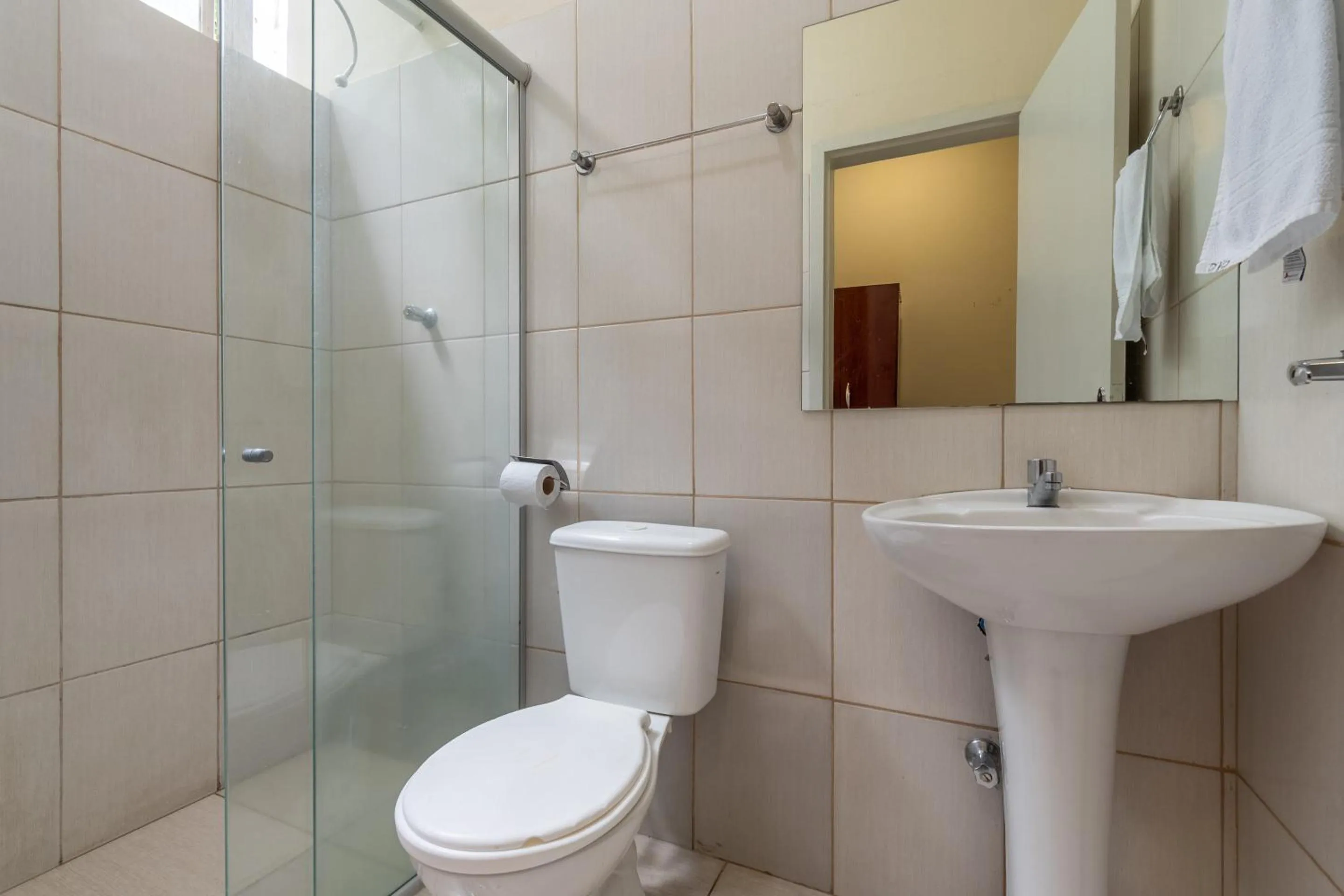 Bathroom in OYO Hotel L'Espace - Jaraguá Belo Horizonte