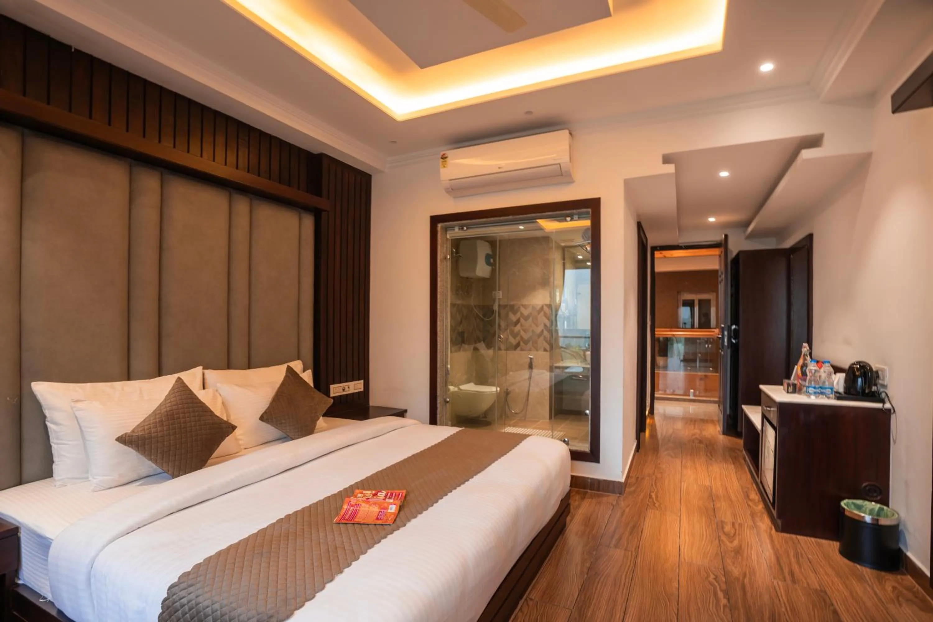 Photo of the whole room in Alt Life Luxe - Himalayan Crown - Dharamkot Mcleodganj