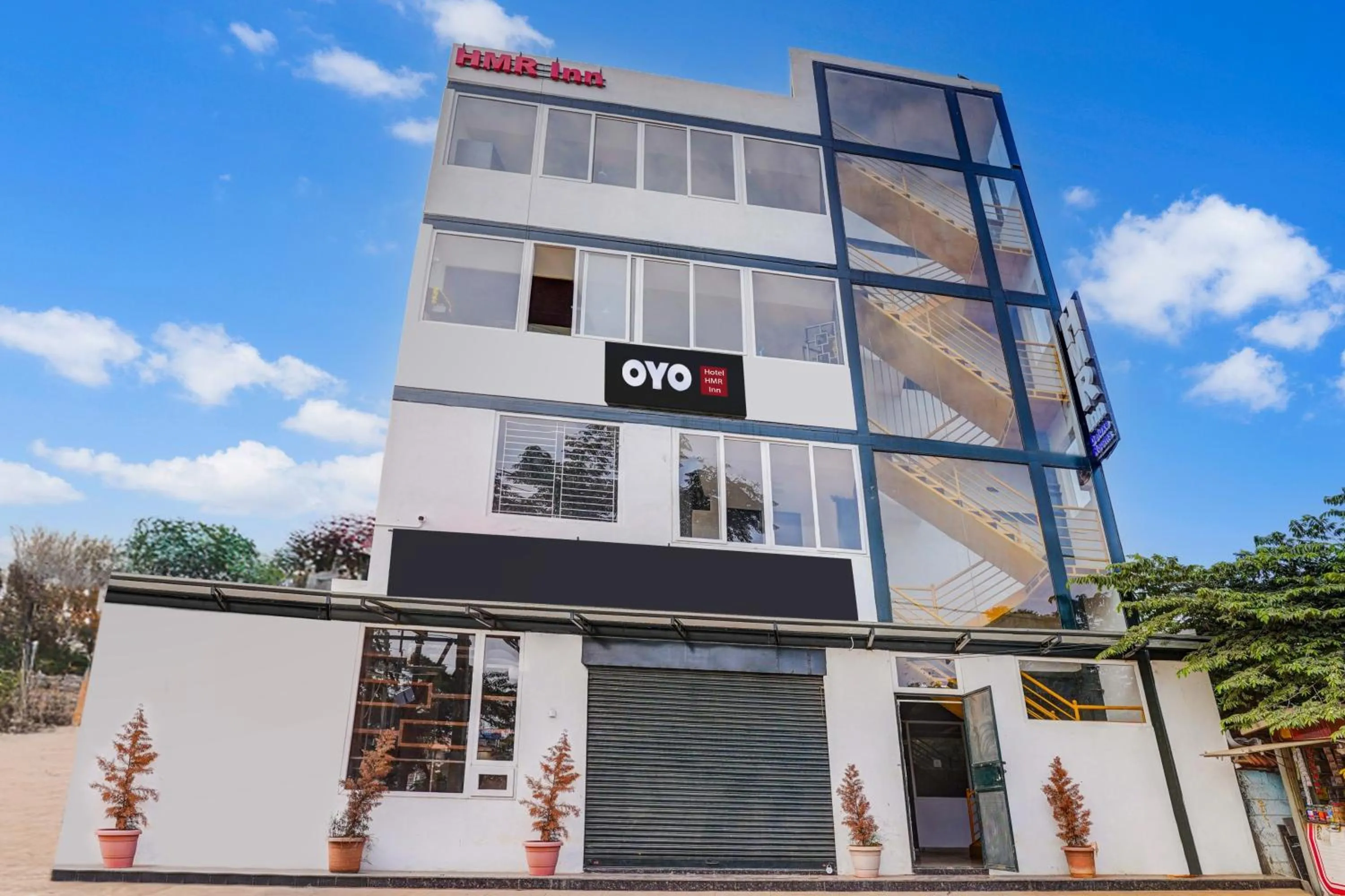 Facade/entrance in Super Hotel O HMR Inn