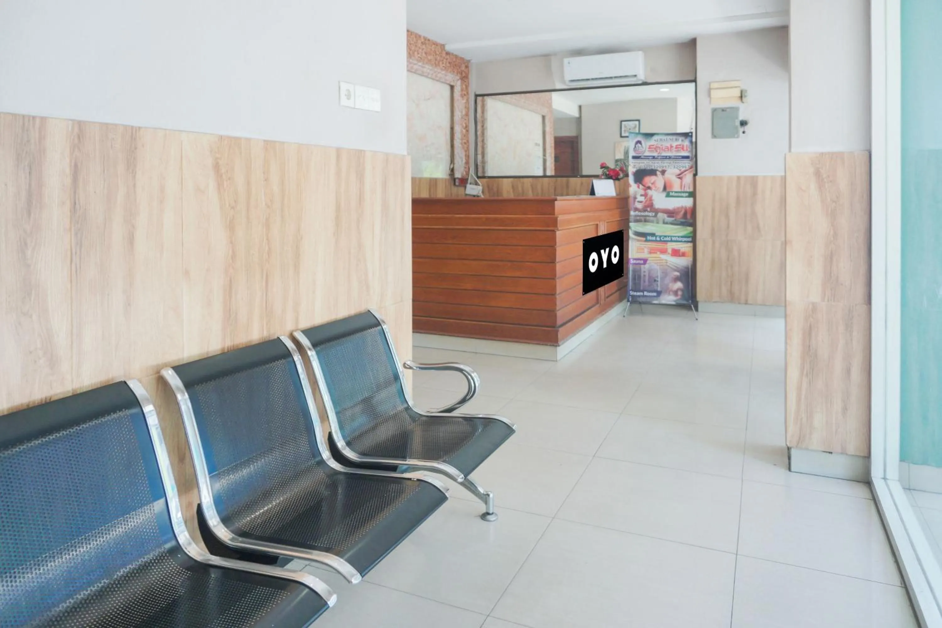 Lobby or reception in Collection O Bukit Kecil Near Palembang Indah Mall Formerly Hostel 77