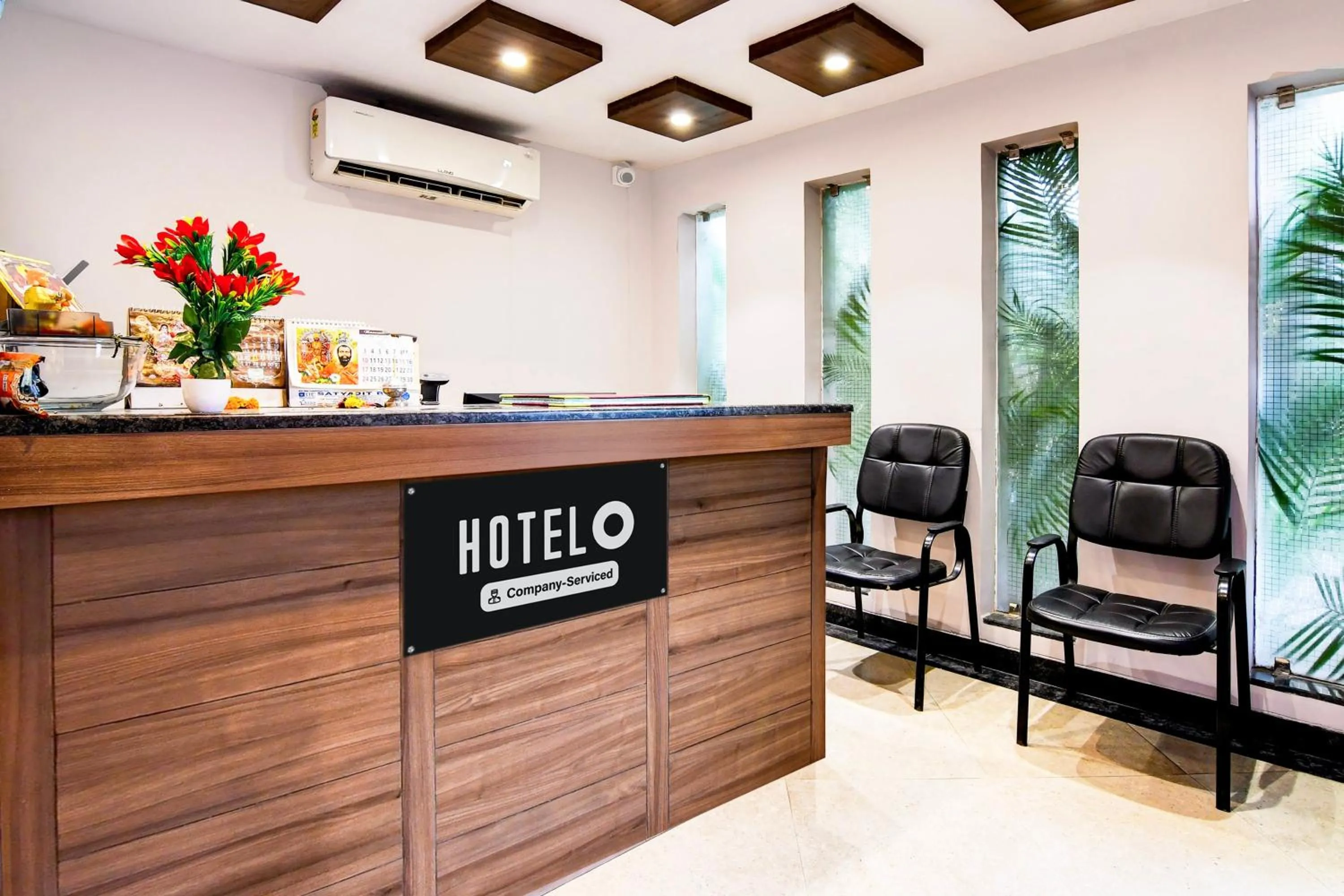Lobby or reception in Super Hotel O Tagore Park Laskarhat Formerly Shankar Guest House