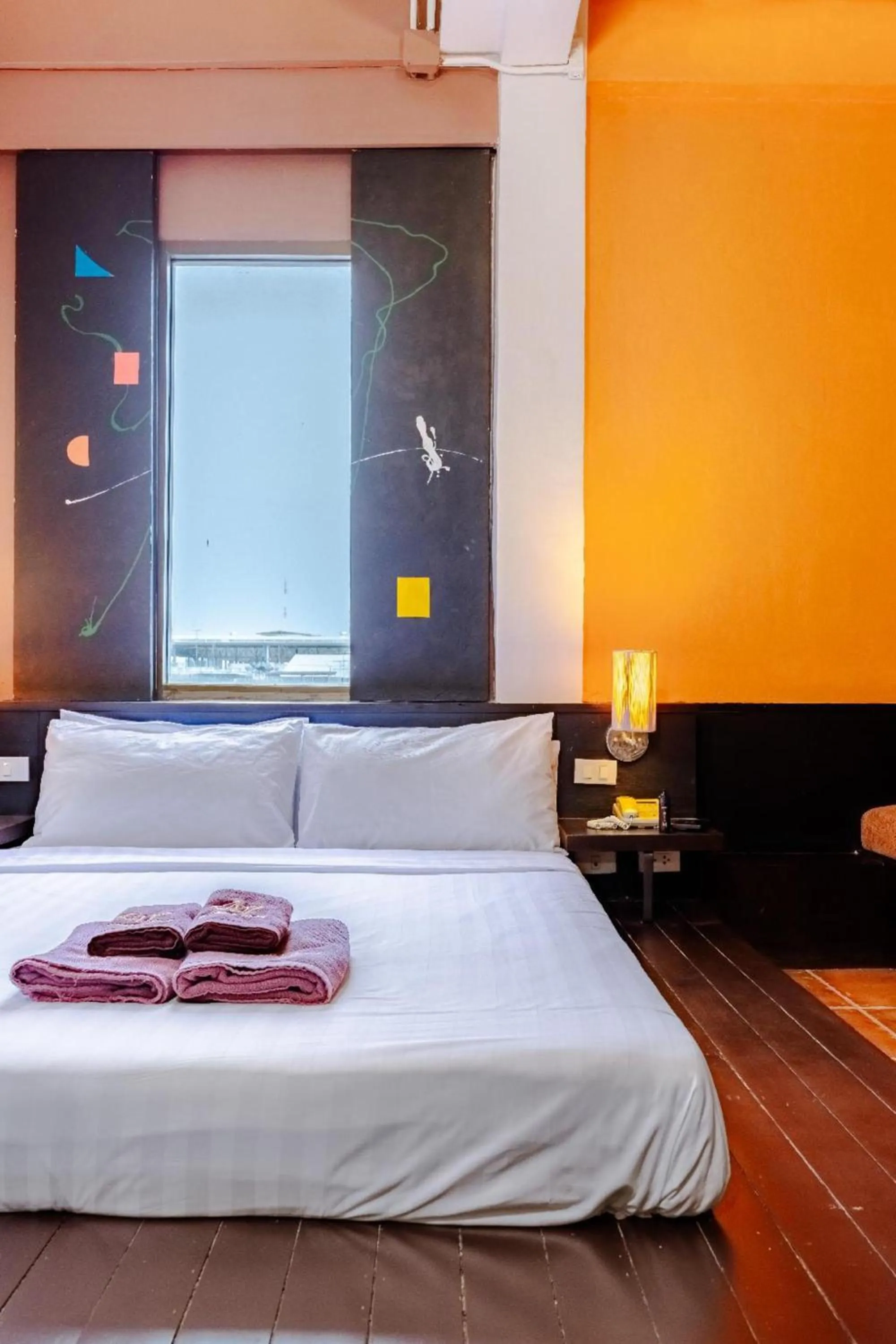 Photo of the whole room, Bed in Collection O Diamond House Khaosan