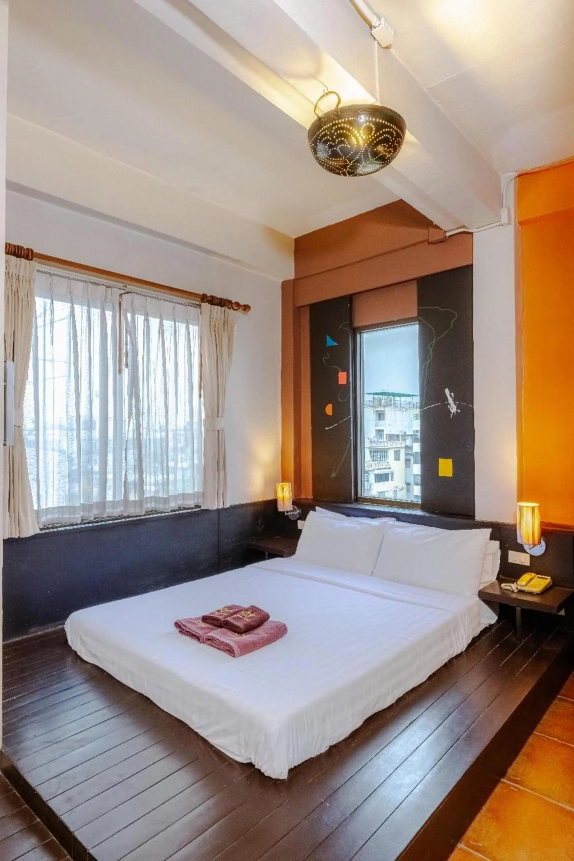 Photo of the whole room, Bed in Collection O Diamond House Khaosan