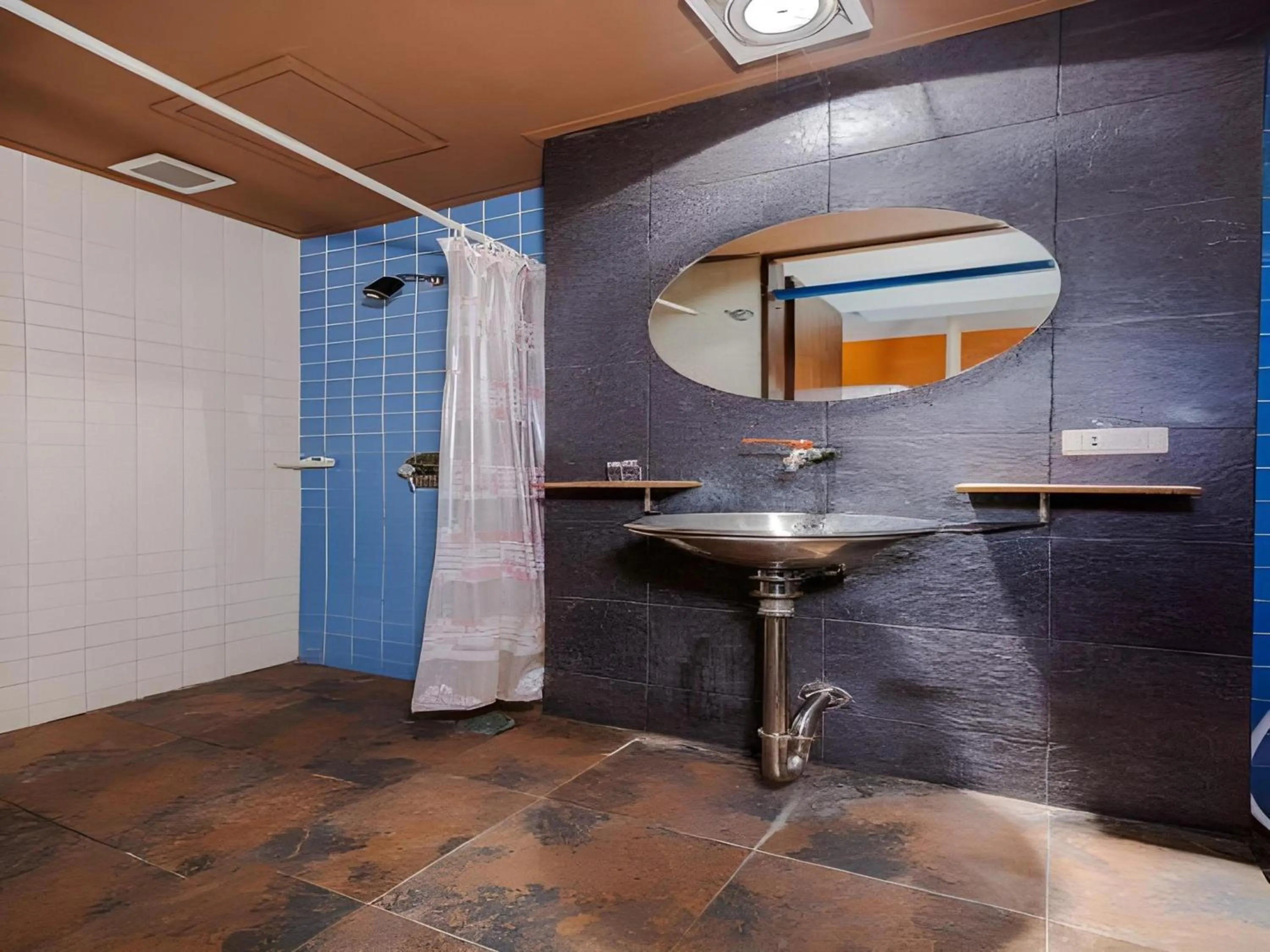 Bathroom in Collection O Diamond House Khaosan