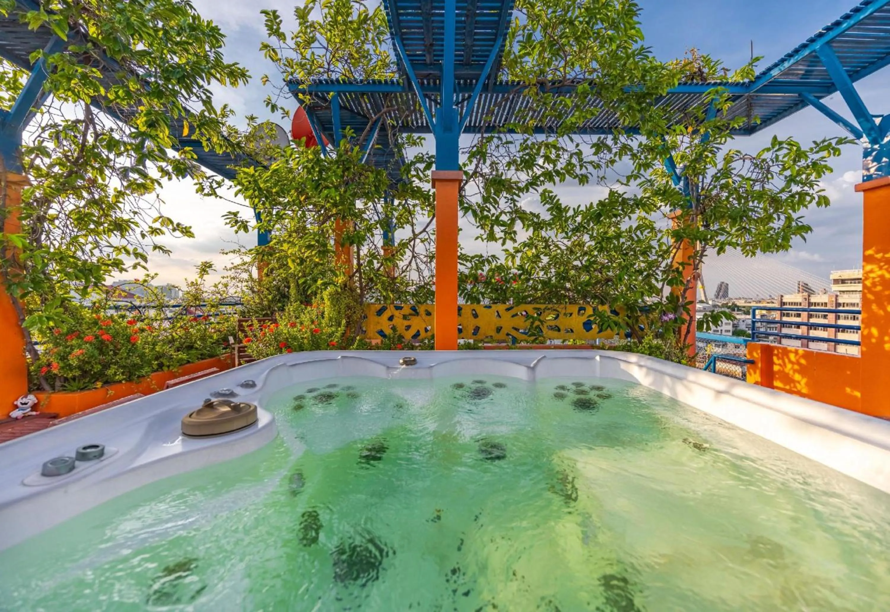 Natural landscape in Collection O Diamond House Khaosan