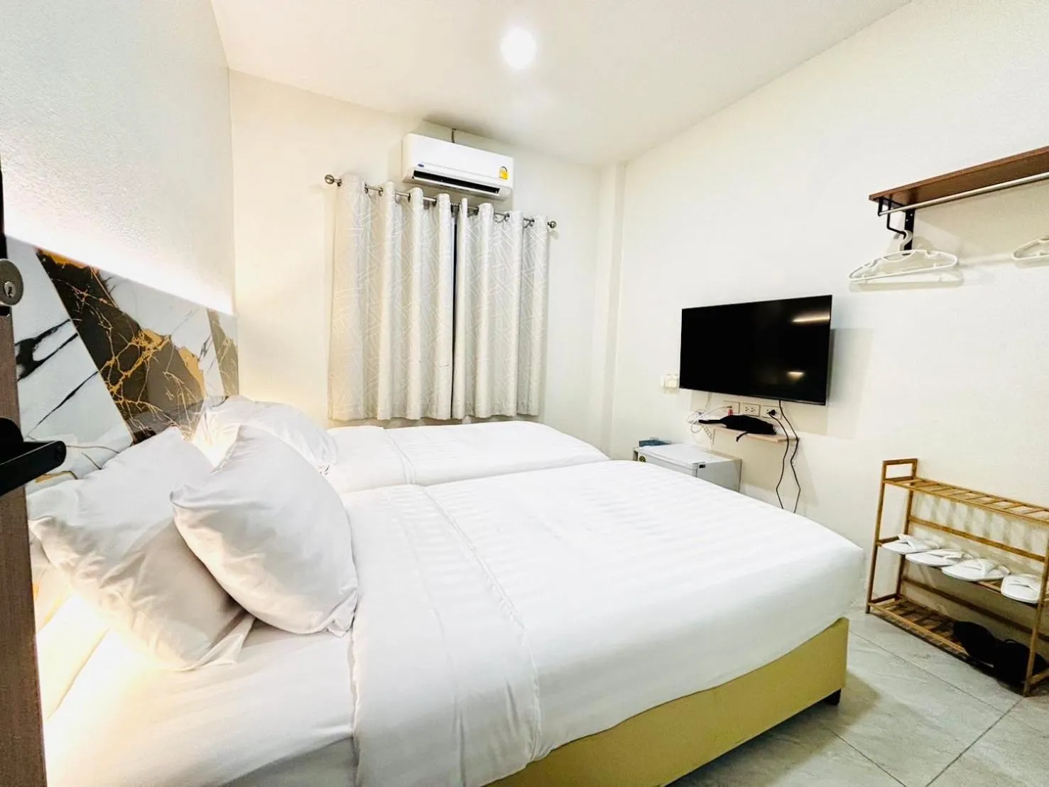 Bed in PJ Hostel & Bar