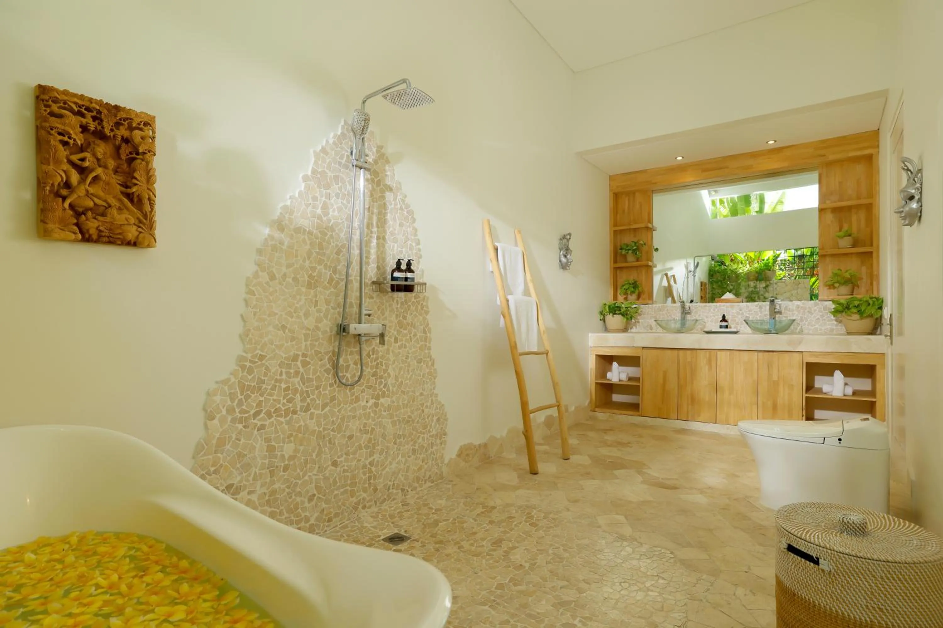 Bathroom in The Suar Sanur by Nakula