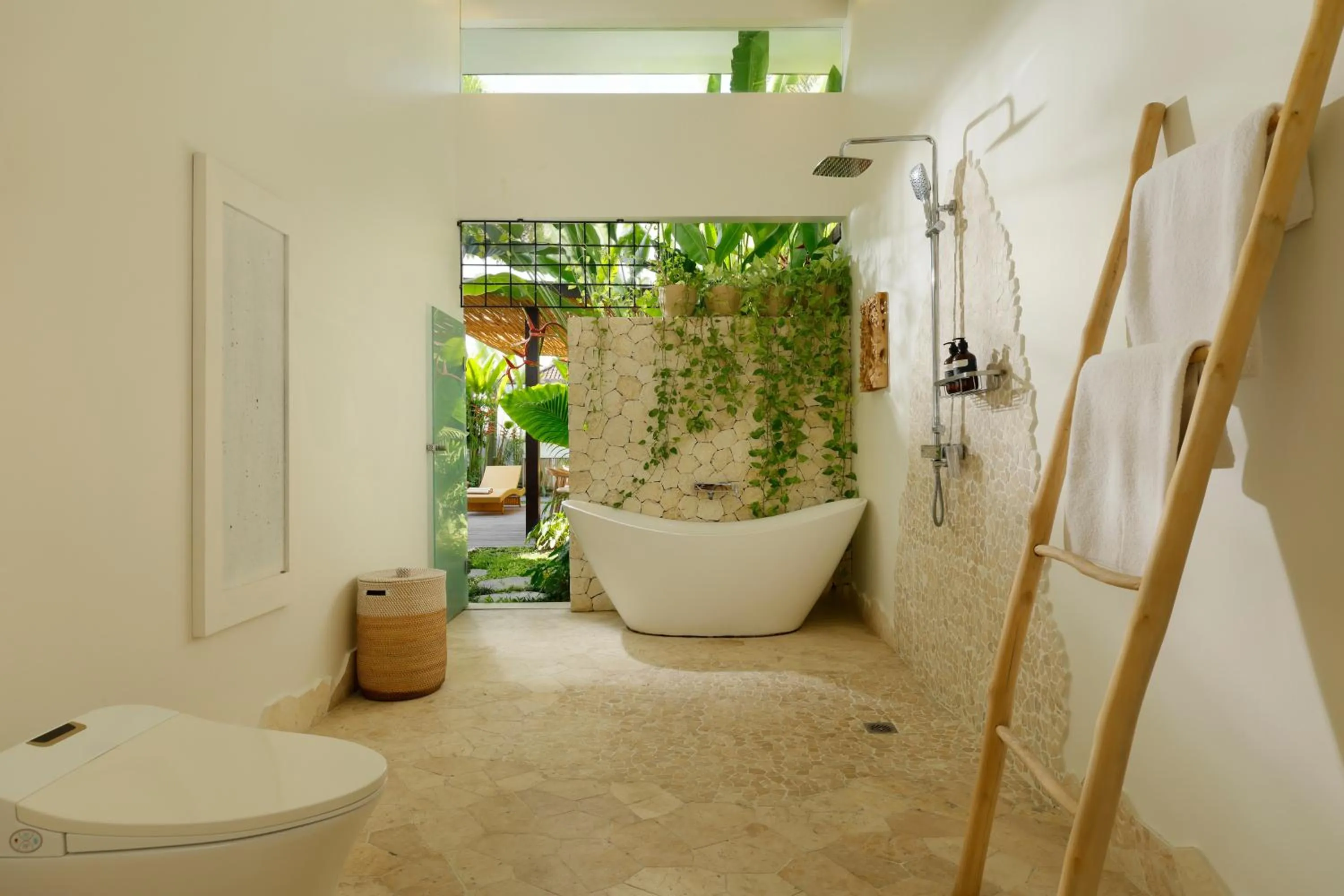 Bathroom in The Suar Sanur by Nakula