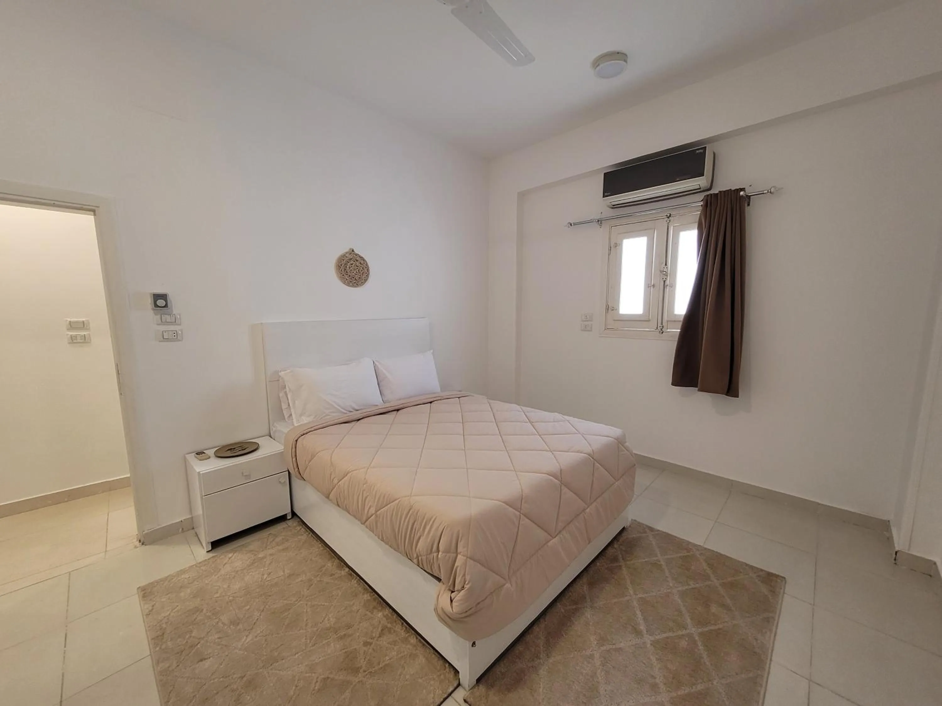 Bedroom, Bed in Sharqotel Luxor