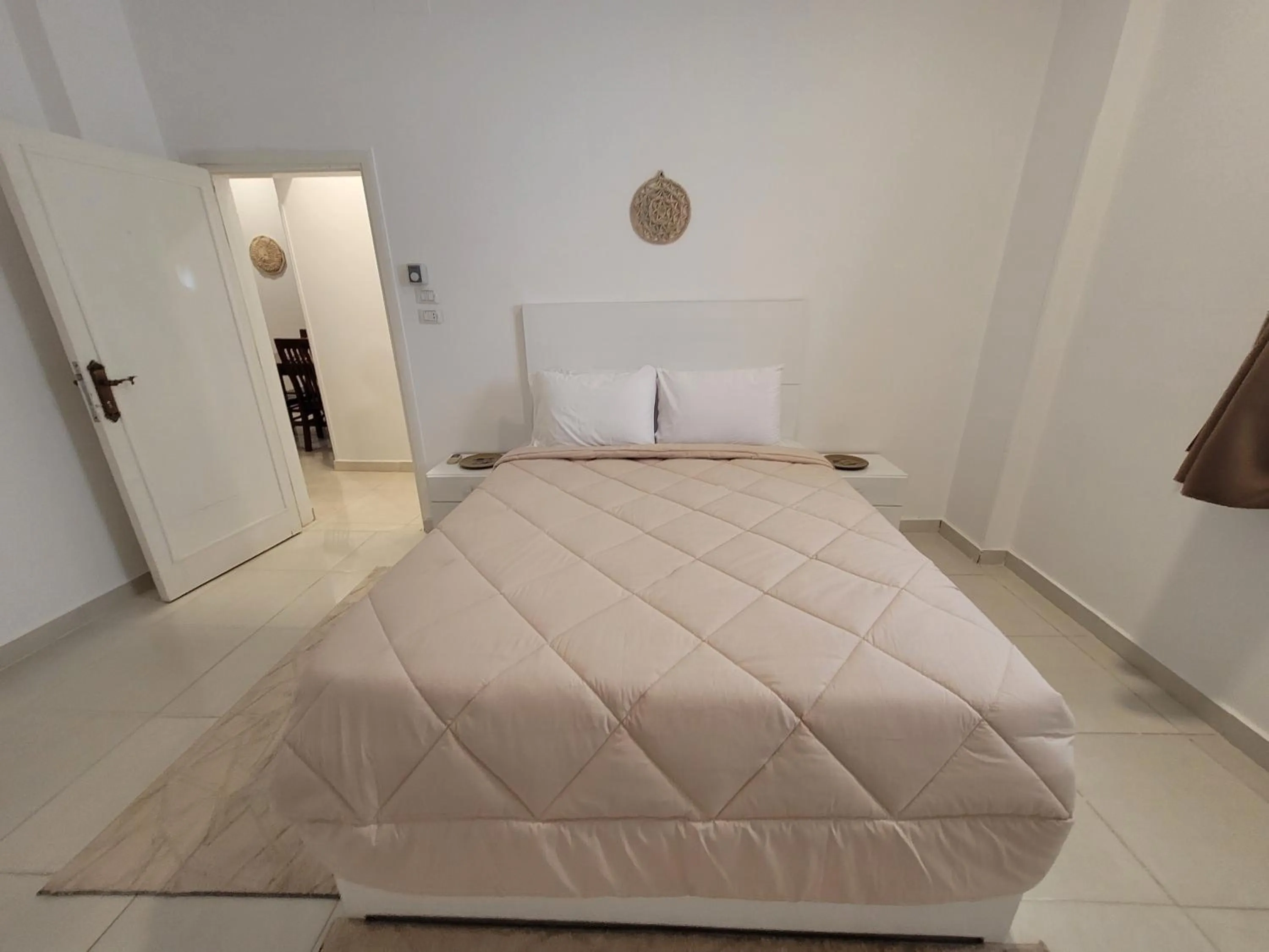 Bedroom, Bed in Sharqotel Luxor