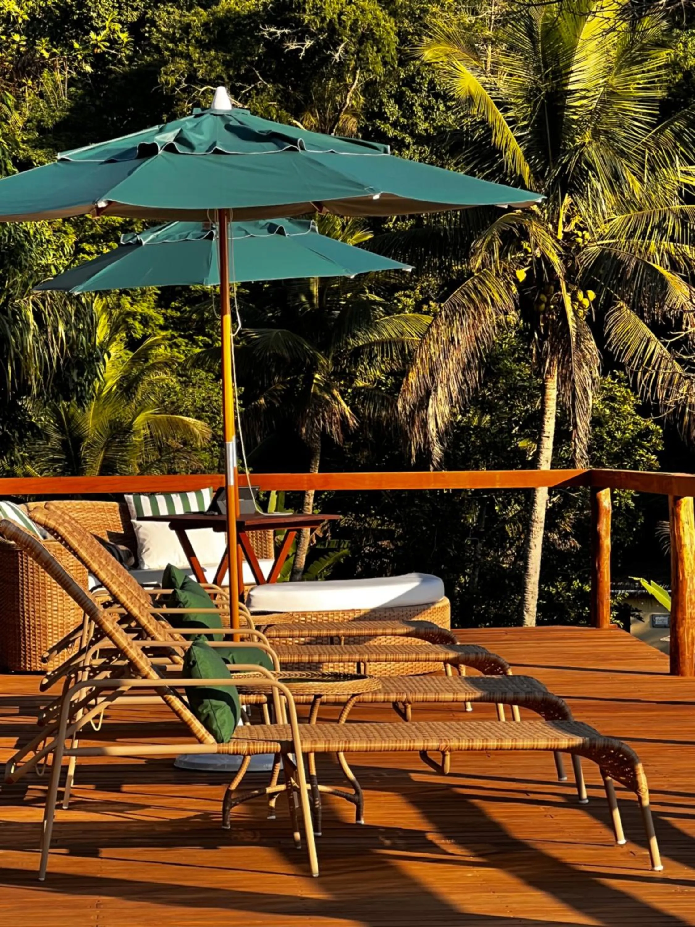 sunbed in Pousada Três Coqueiros