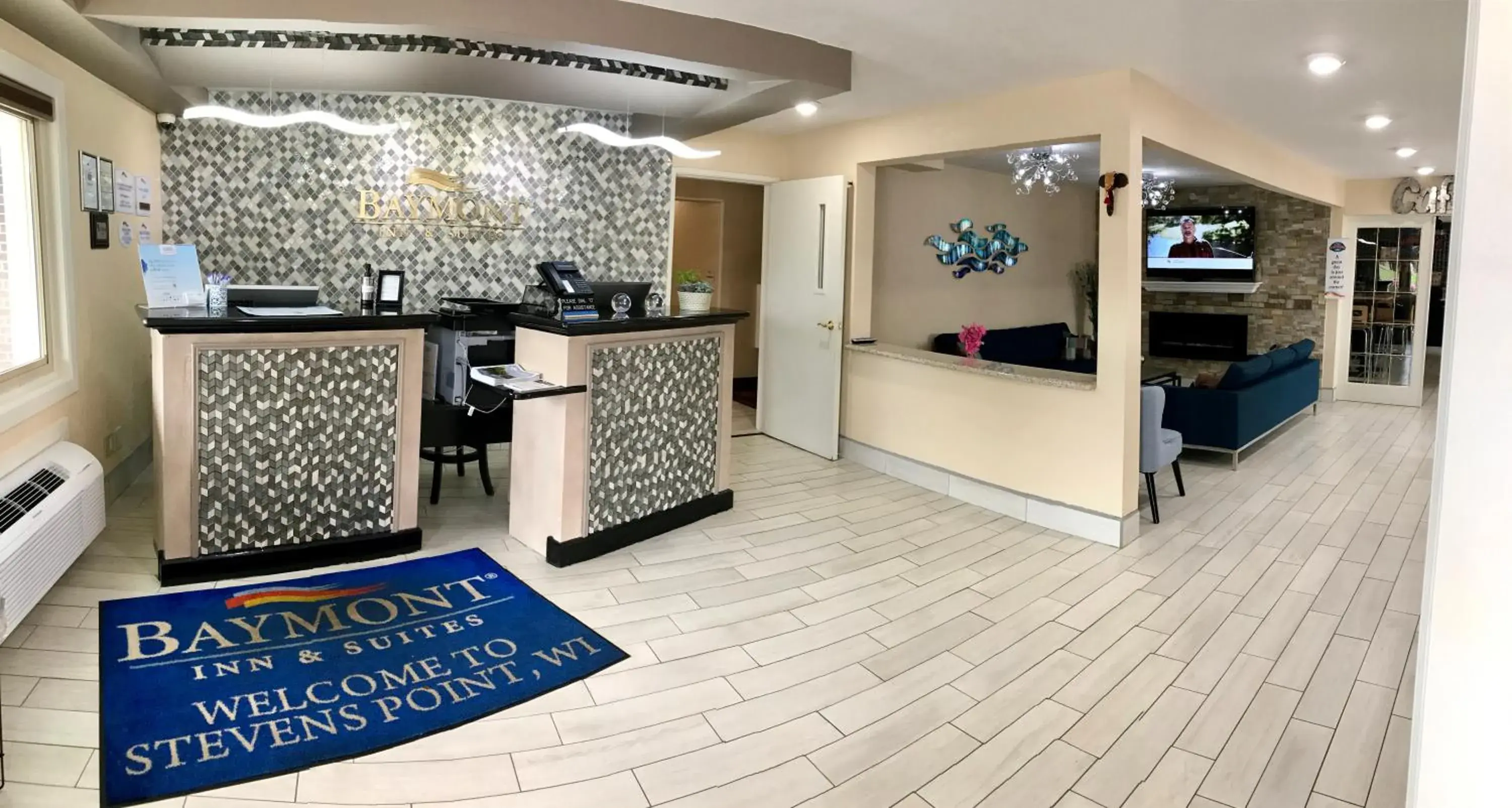 Lobby or reception in Baymont by Wyndham Stevens Point Lobby or reception in Baymont by Wyndham Stevens Point