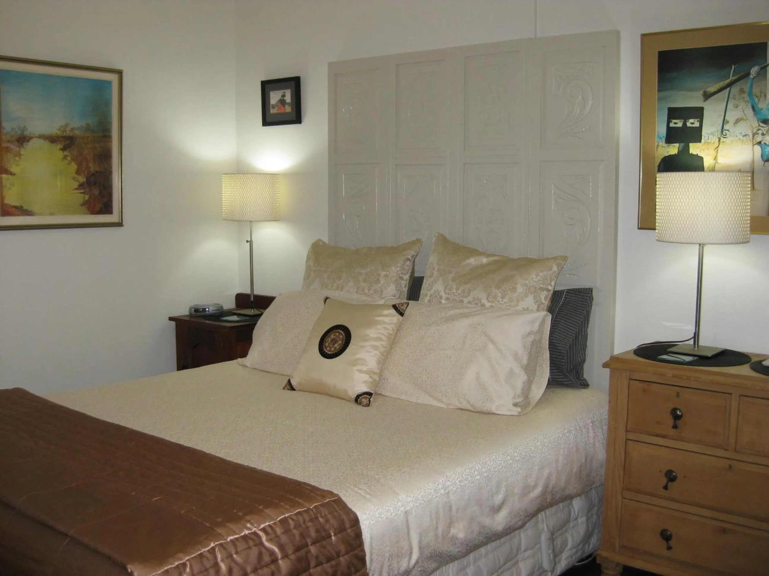 Three Chimneys Bed and Breakfast Boutique Guest House