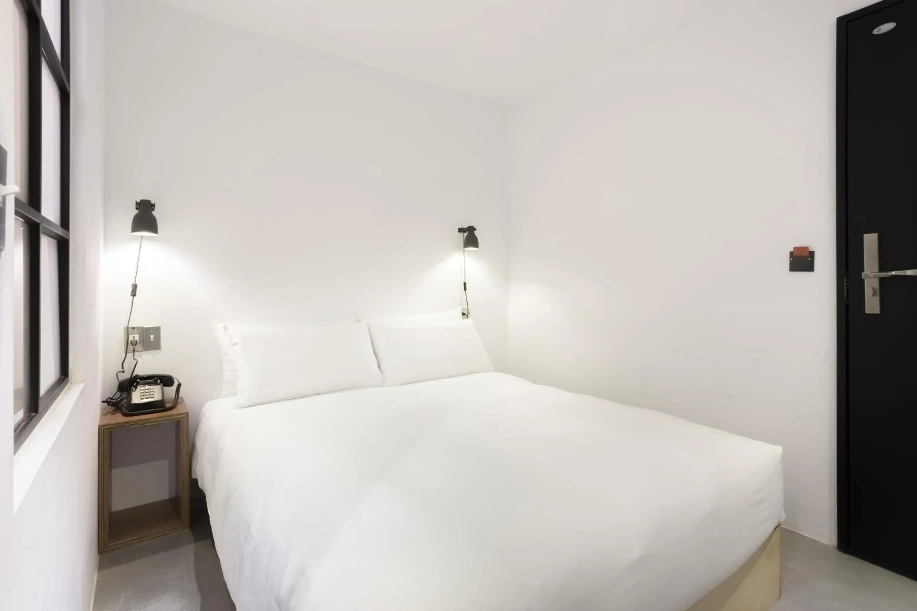 Photo of the whole room, Bed in ART'OTEL Ximending TAIPEI Photo of the whole room, Bed in ART'OTEL Ximending TAIPEI