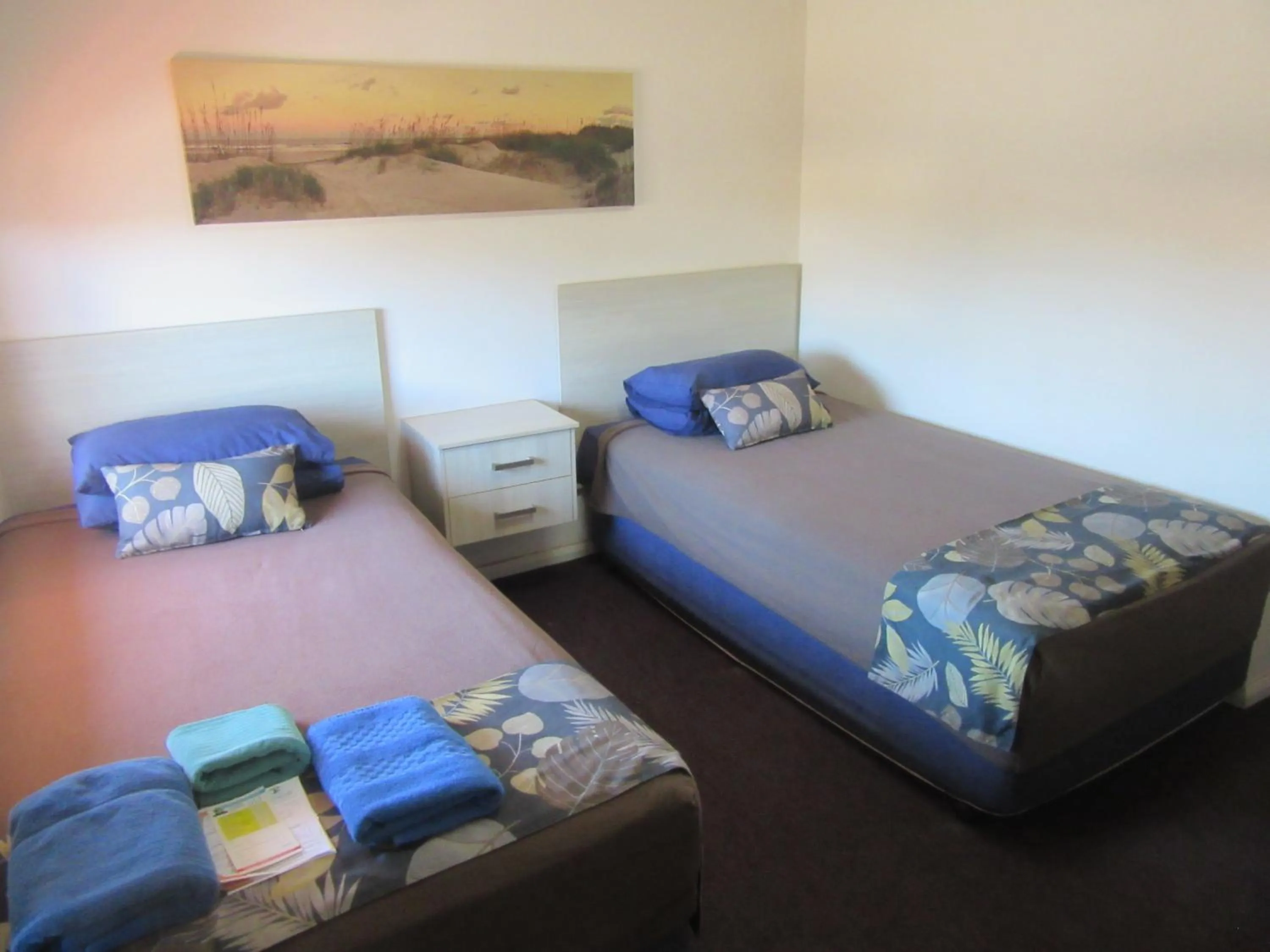 Bed in Dampier Mermaid Hotel Karratha