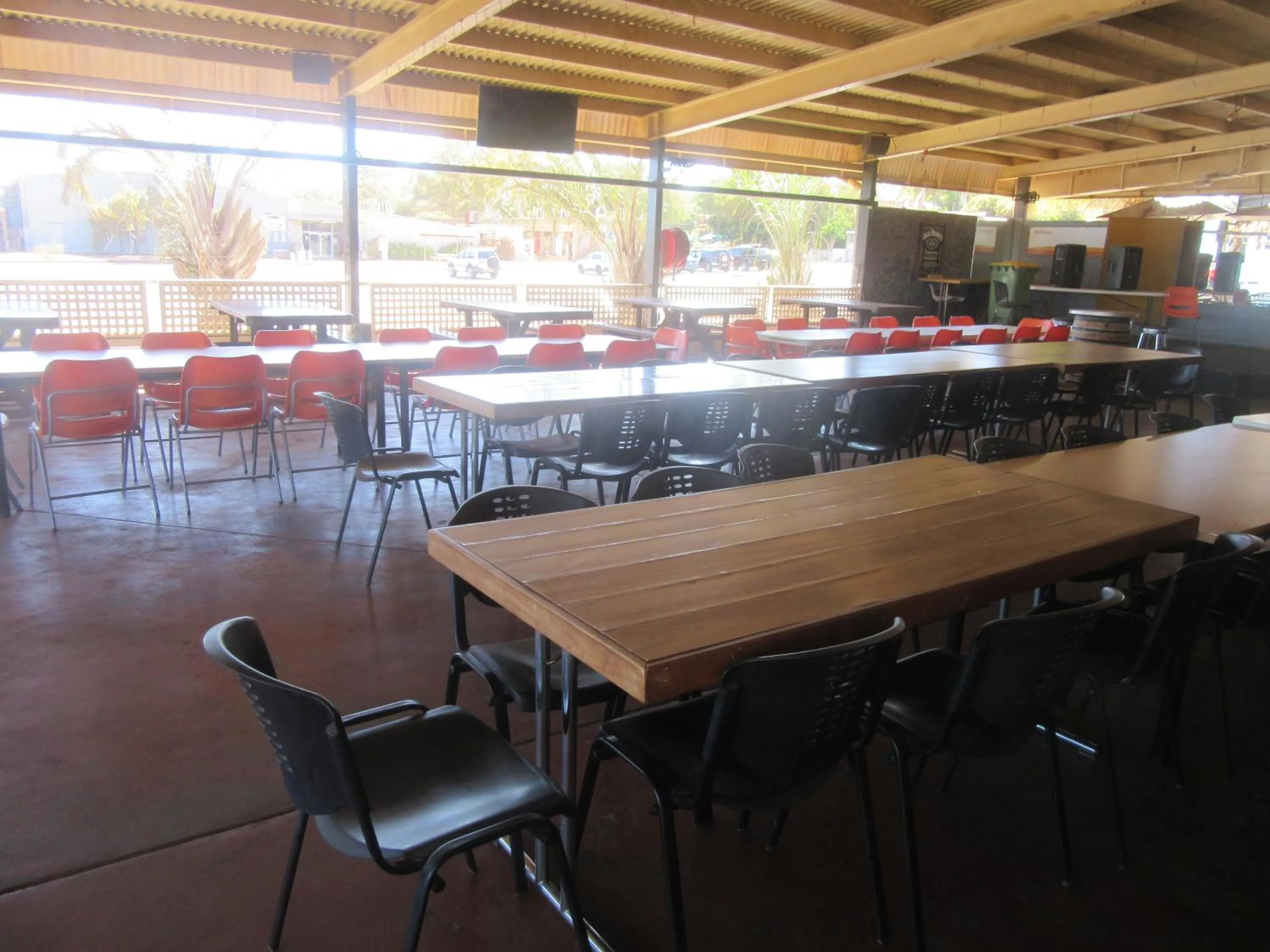 Restaurant/places to eat in Dampier Mermaid Hotel Karratha