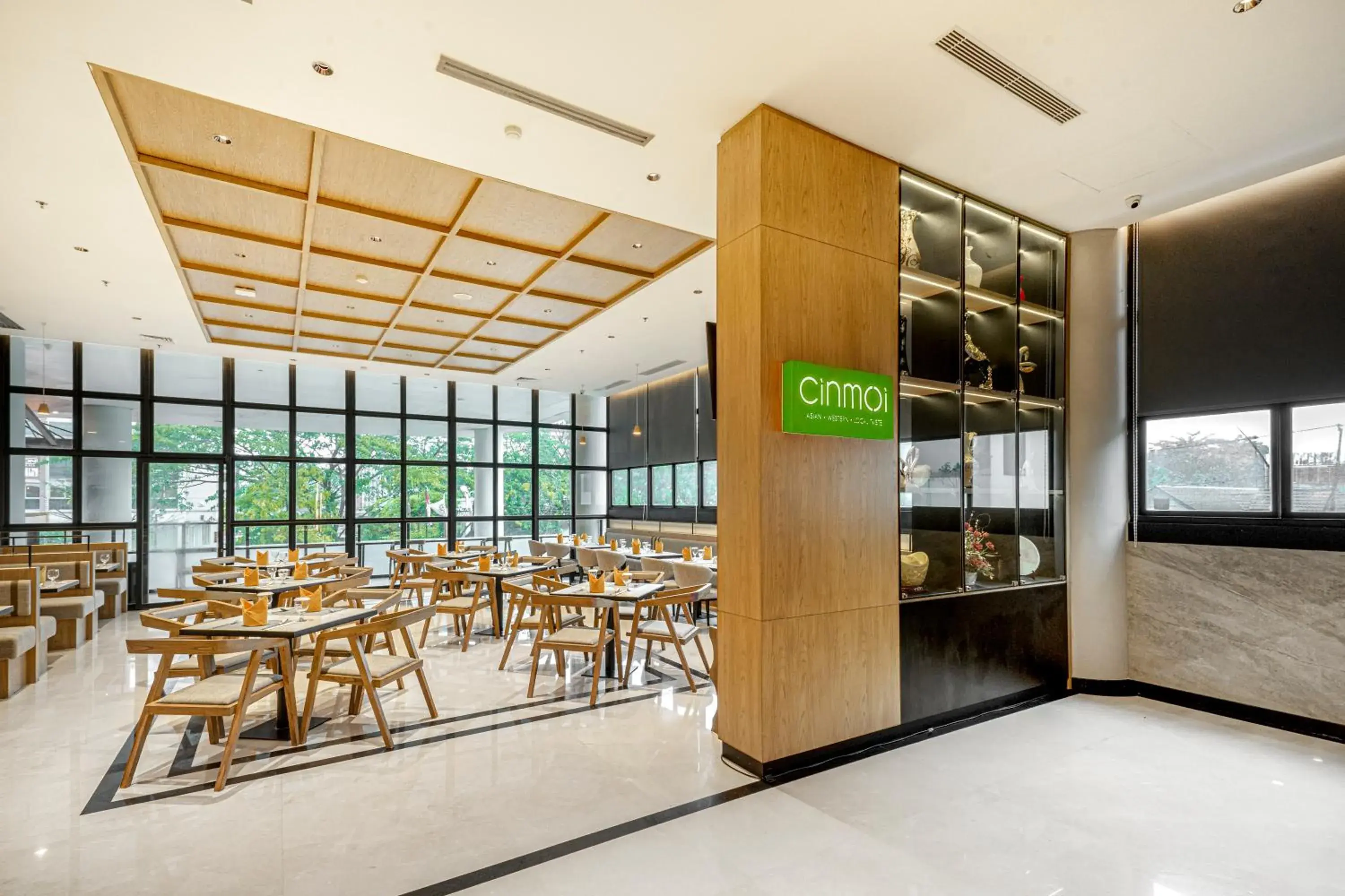 Restaurant/places to eat in Golden Tulip Pontianak Restaurant/places to eat in Golden Tulip Pontianak