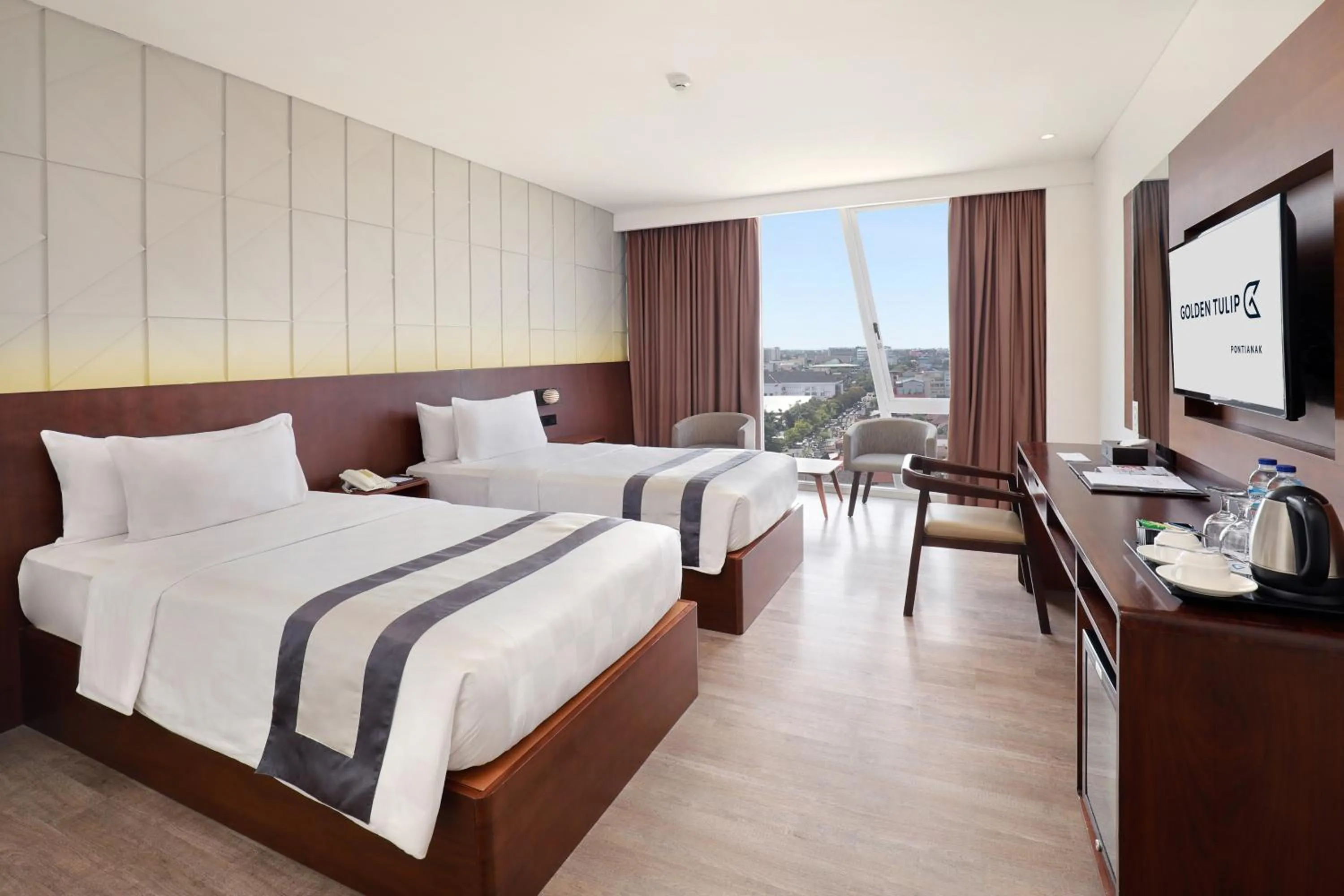 Bed in Golden Tulip Pontianak