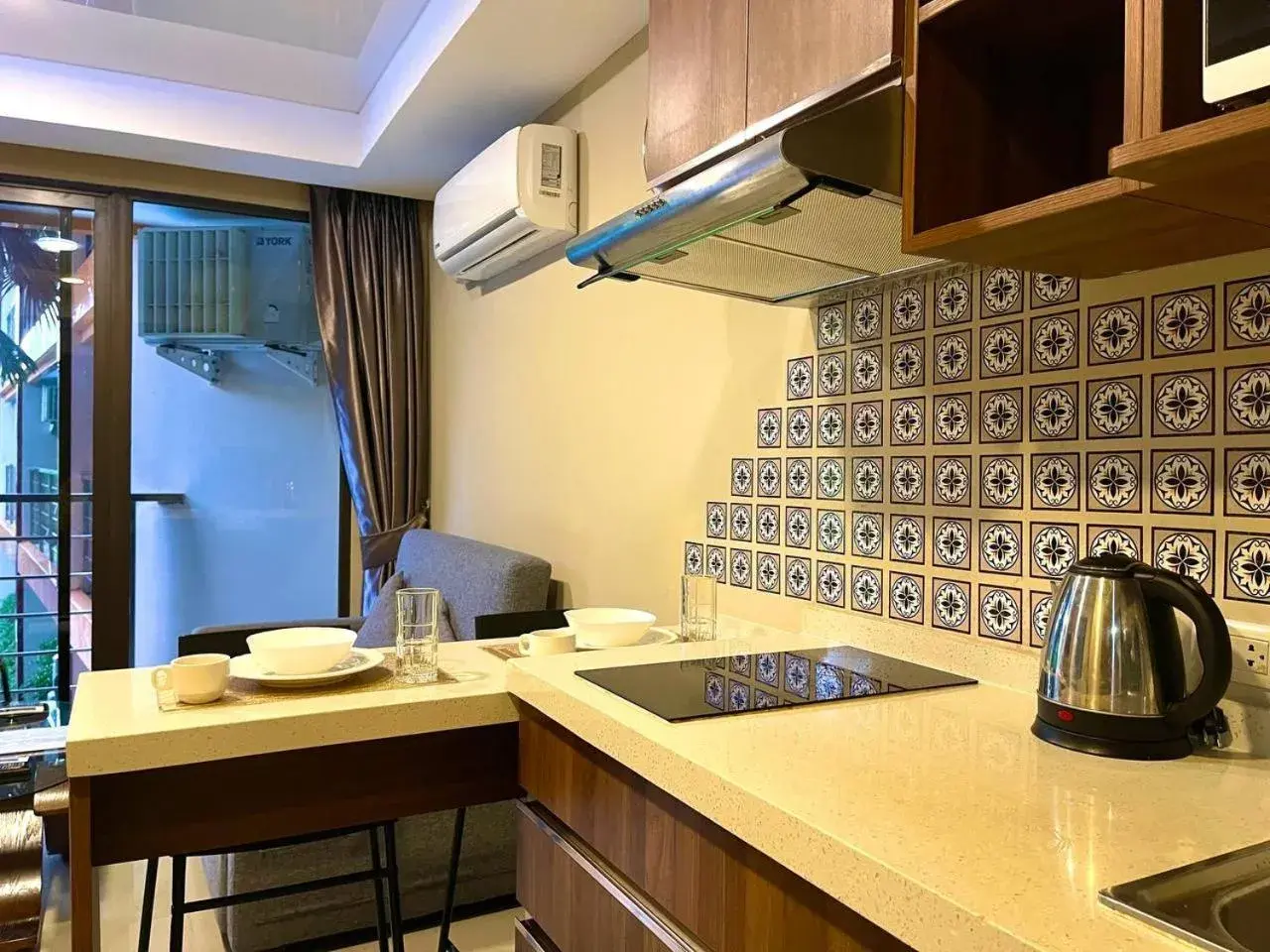 One-Bedroom Apartment in Nai Harn Condominium One-Bedroom Apartment in Nai Harn Condominium