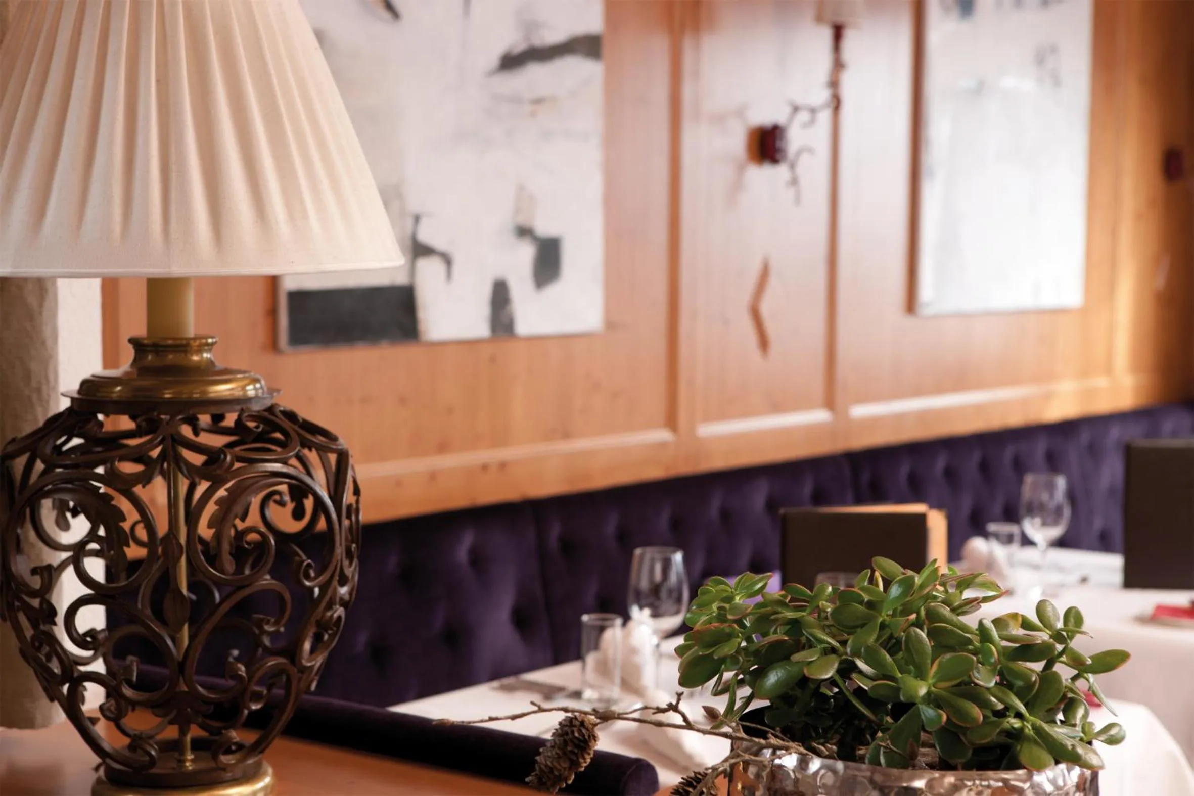 Restaurant/places to eat in Lasinga