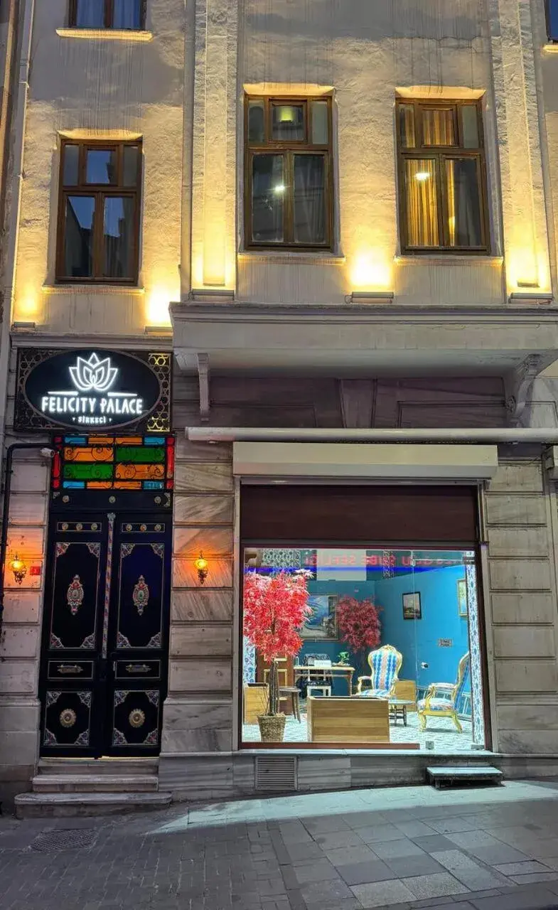 Property building in Felicity Palace Sirkeci Property building in Felicity Palace Sirkeci