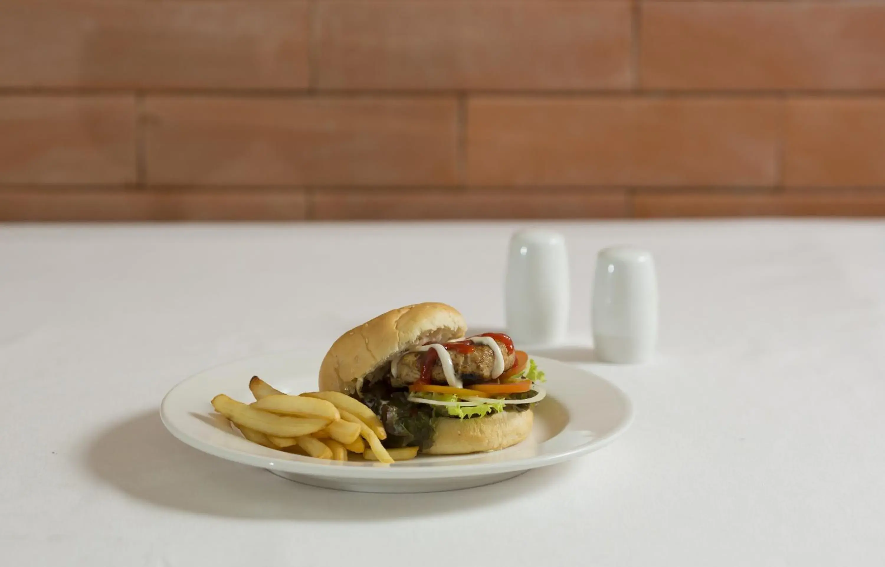 Food in Zizz Convention Hotel Food in Zizz Convention Hotel