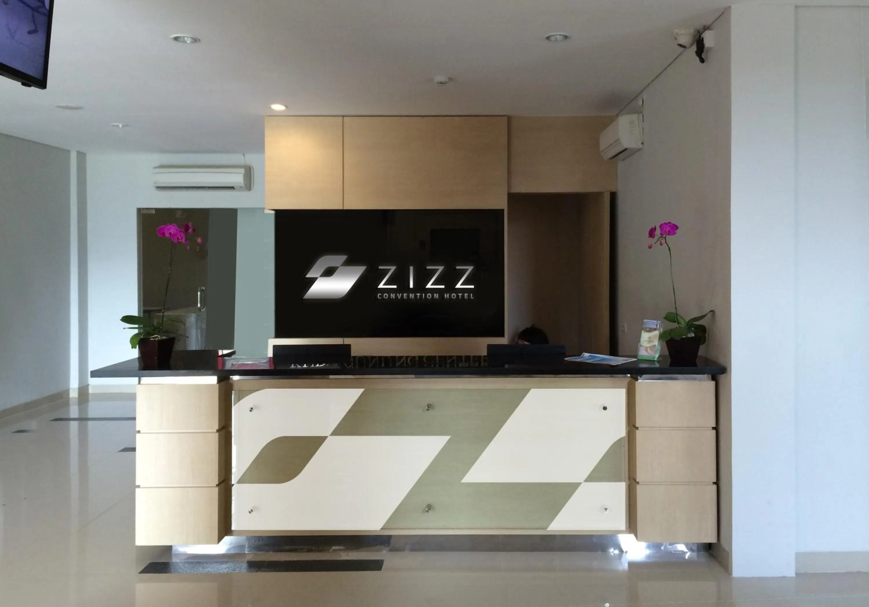 Lobby or reception in Zizz Convention Hotel